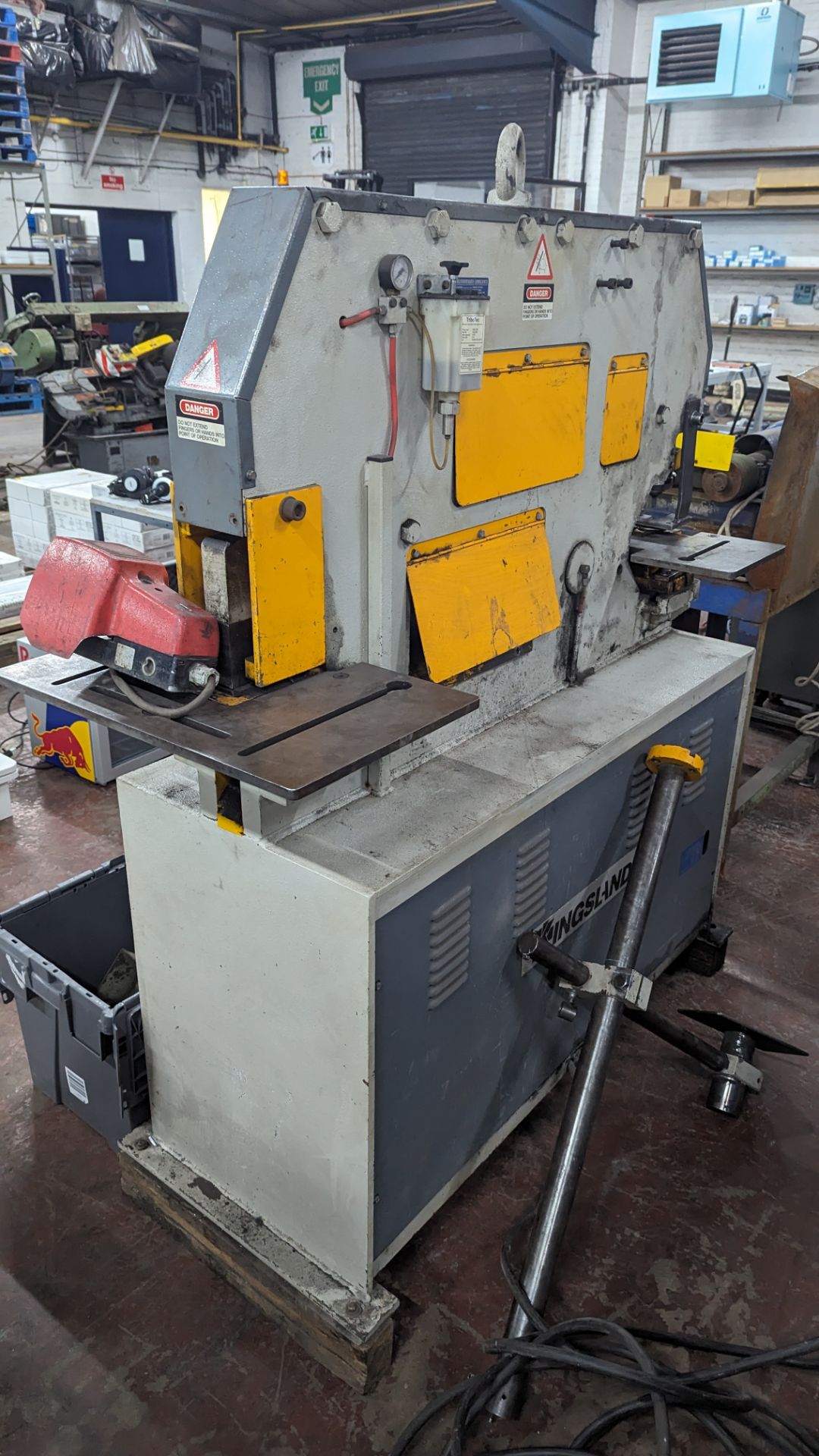 Kingsland Compact 60 hydraulic metalworker for punching, shearing, angle cutting, section cutting an - Image 9 of 22
