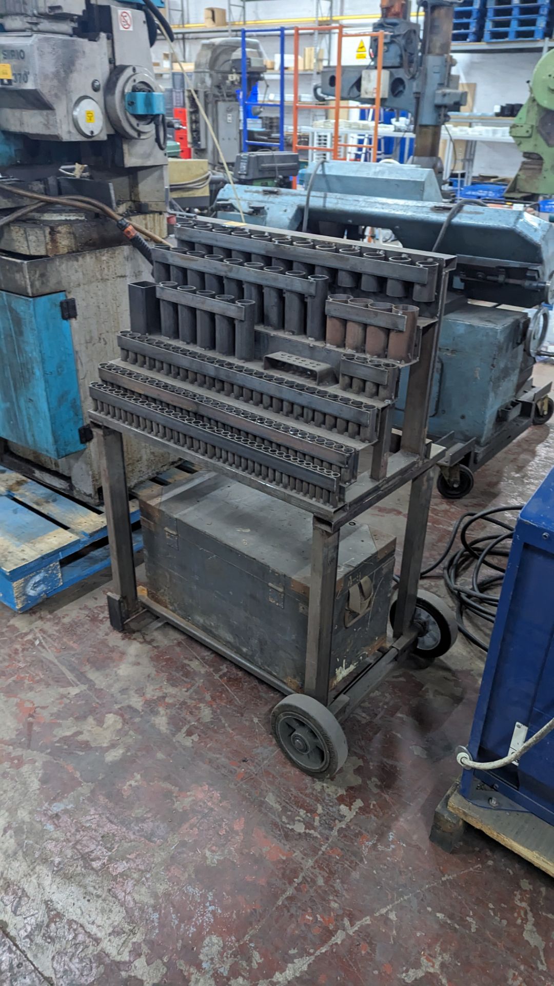 Trolley and contents for use with tooling from Lot 162