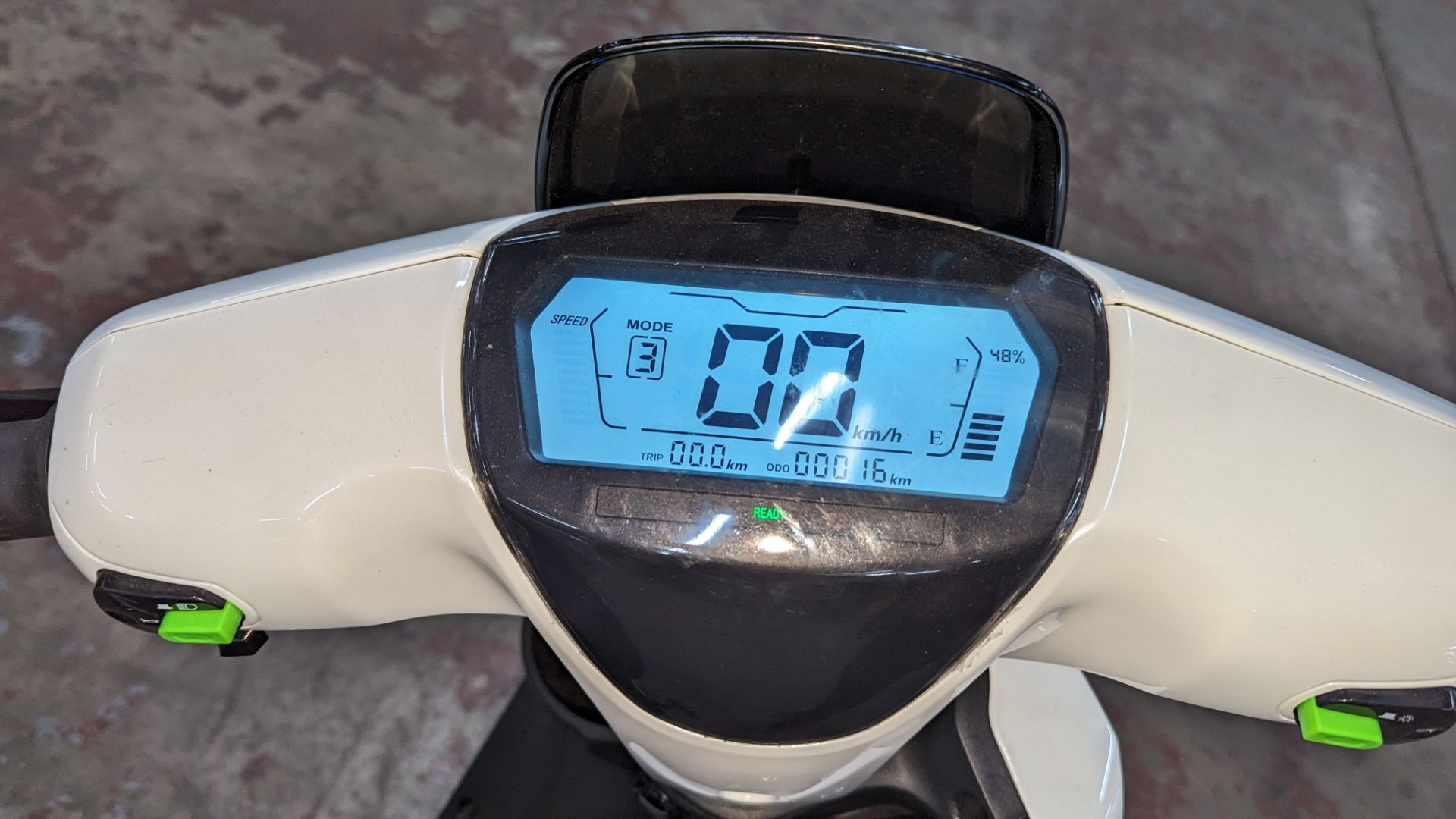 Model 18 Electric Bike: 15 recorded miles (understood to be a demonstrator), white body with black d - Image 9 of 12