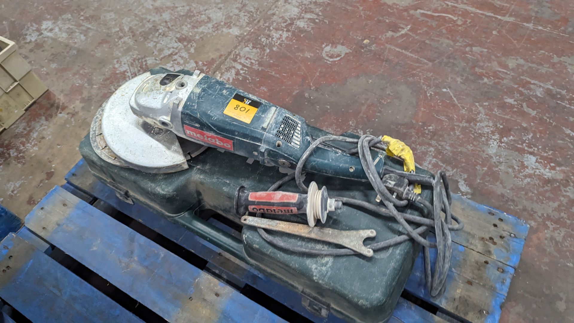 Metabo large heavy duty angle grinder in case - Image 3 of 5