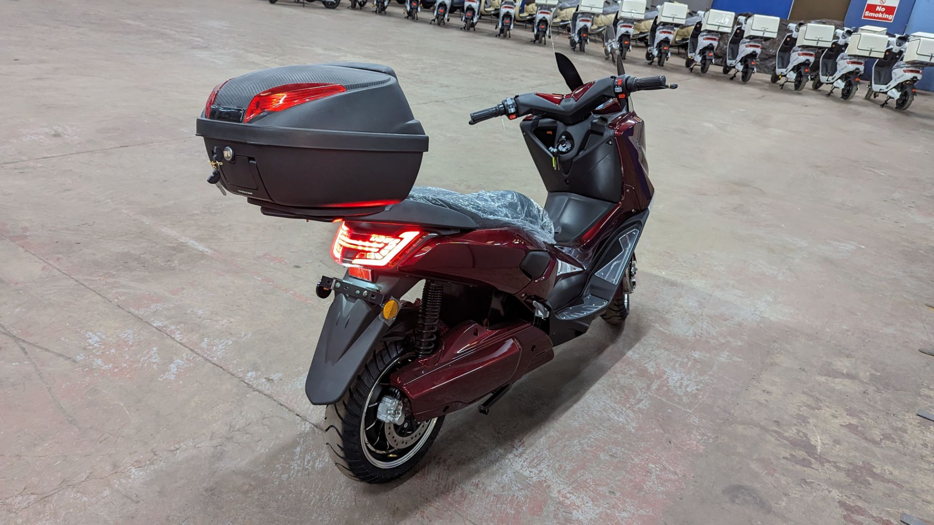 Model 65 Electric High Power Motorbike: Delivery Miles (only 1 recorded km), wine red body with blac - Image 4 of 17
