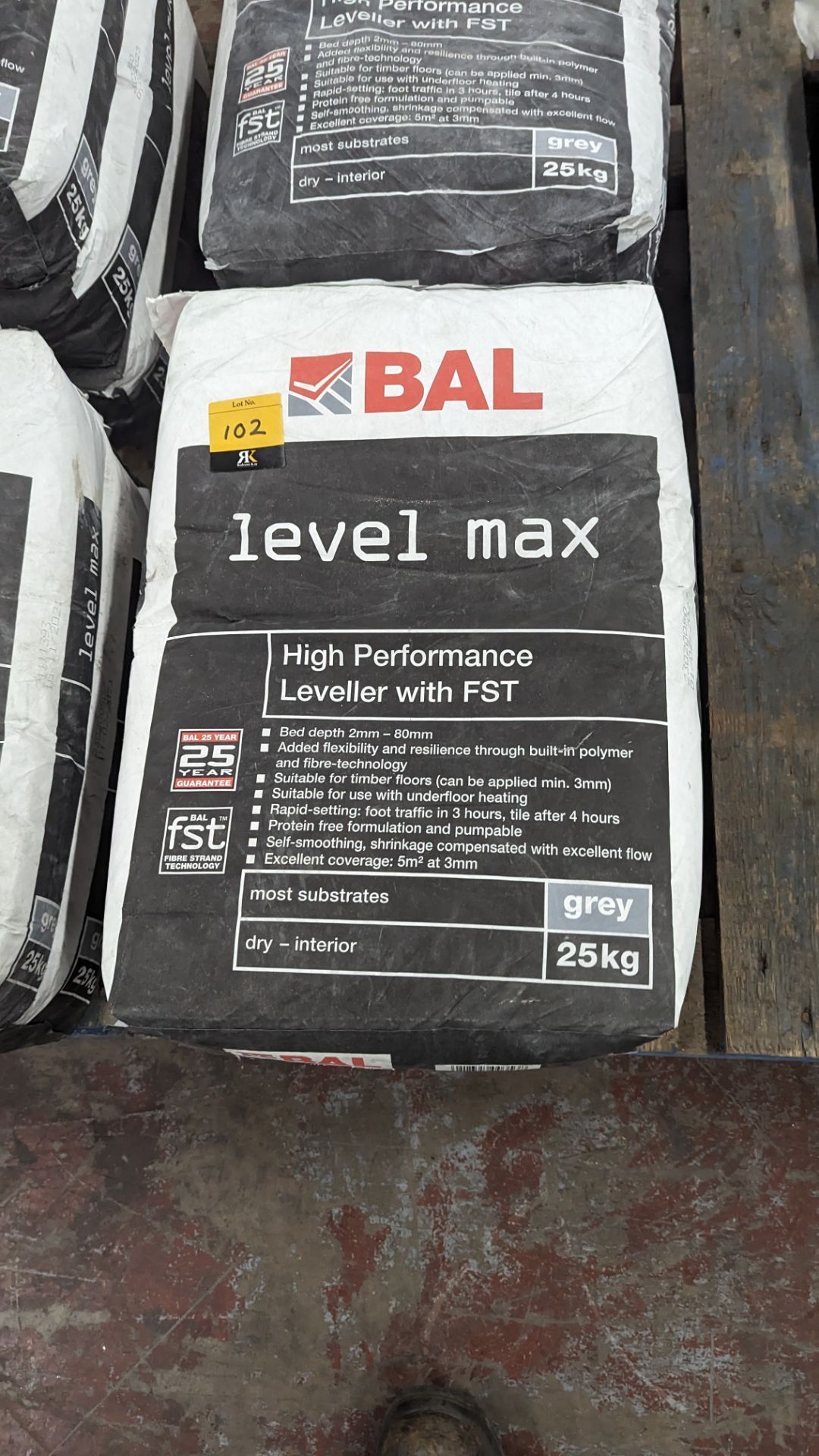 9 off 25kg sacks of Bal level max high performance leveller with FST - Image 3 of 10