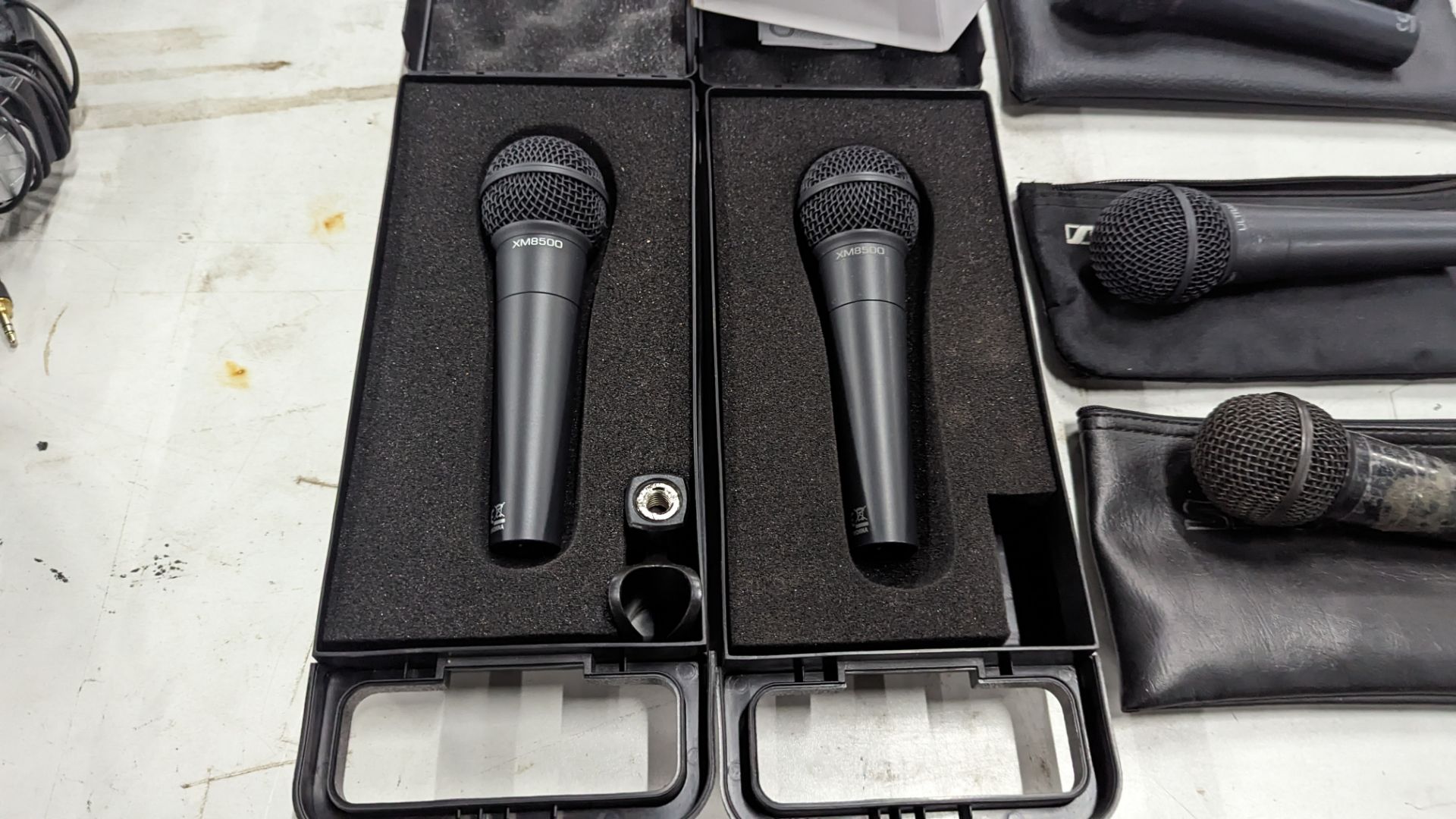 7 off Behringer Ultravoice XM8500 Dynamic cardioid vocal microphones, each including soft carry case - Image 8 of 9