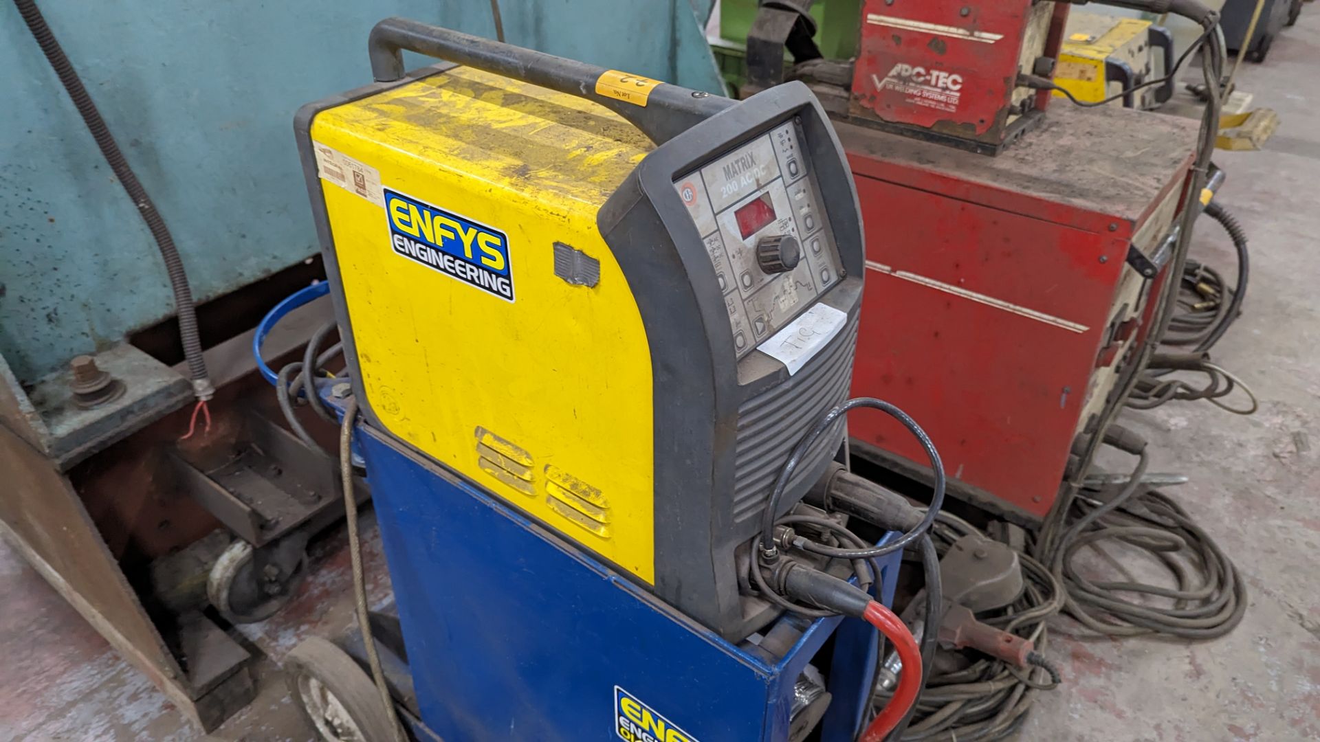 Matrix 200 AC/DC tig welding set on dedicated trolley with assorted ancillaries, as pictured - Image 6 of 13