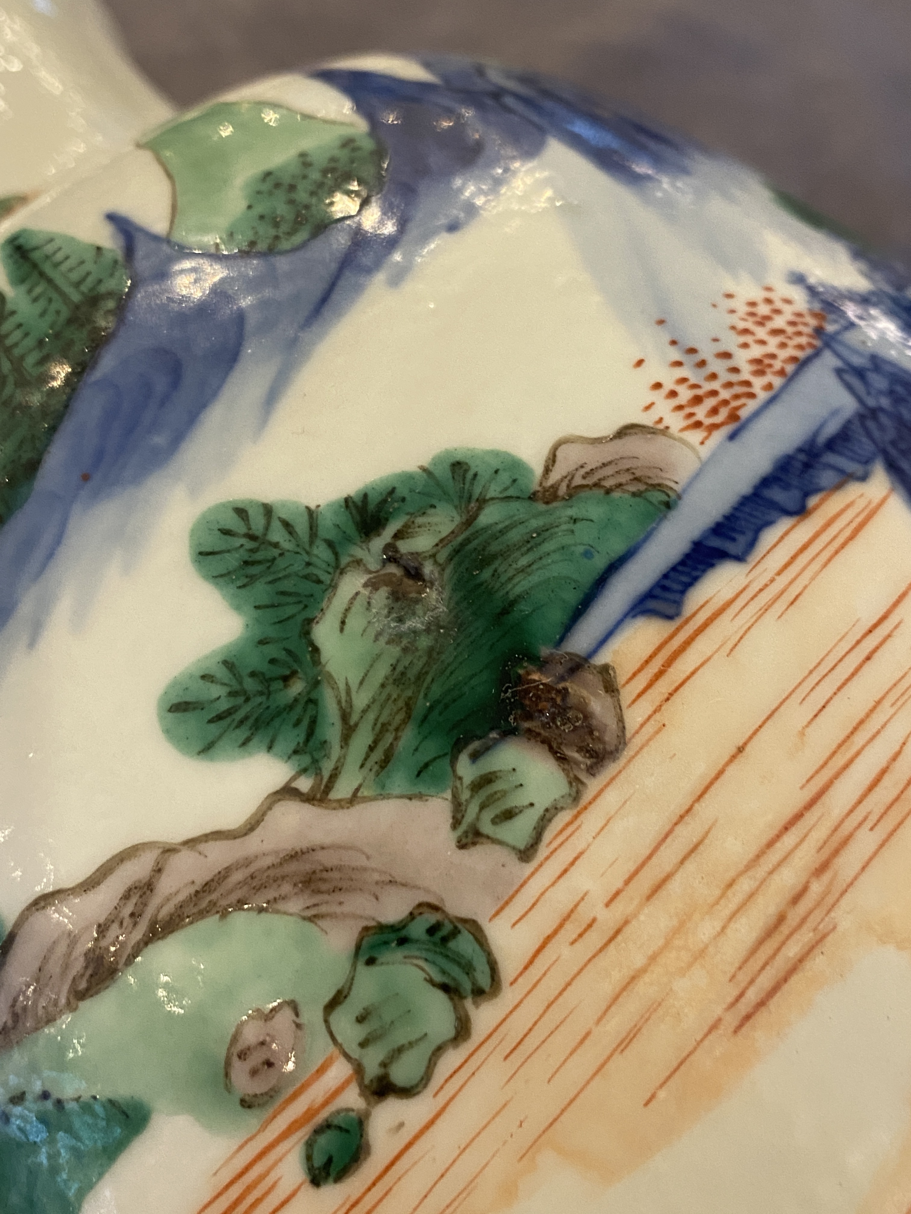 A pair of Chinese famille verte vases with fine landscapes, Yongzheng mark, 19/20th C. - Image 15 of 30