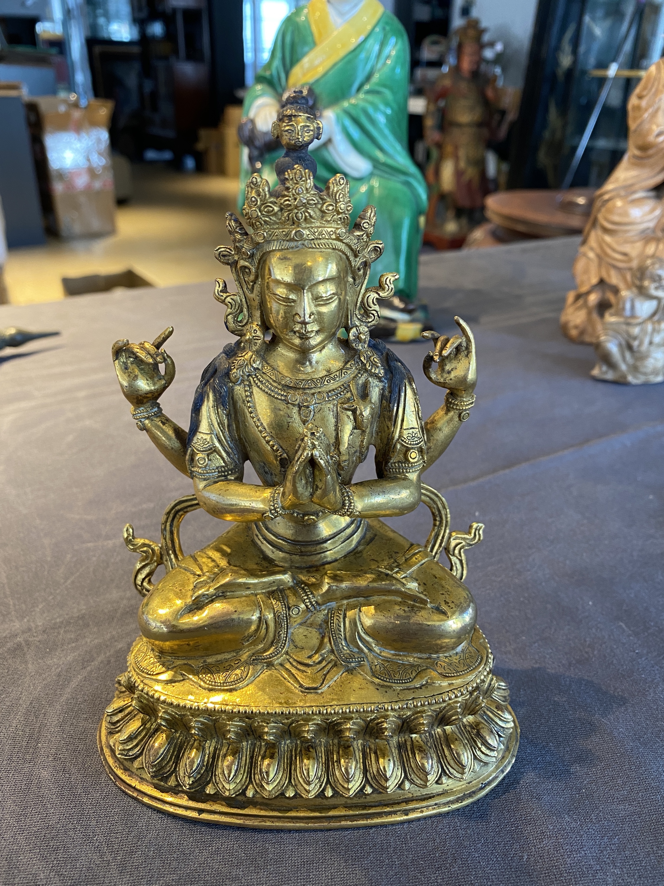 A Chinese gilt bronze figure of Avalokitesvara, Yongzheng mark and of the period - Image 12 of 27