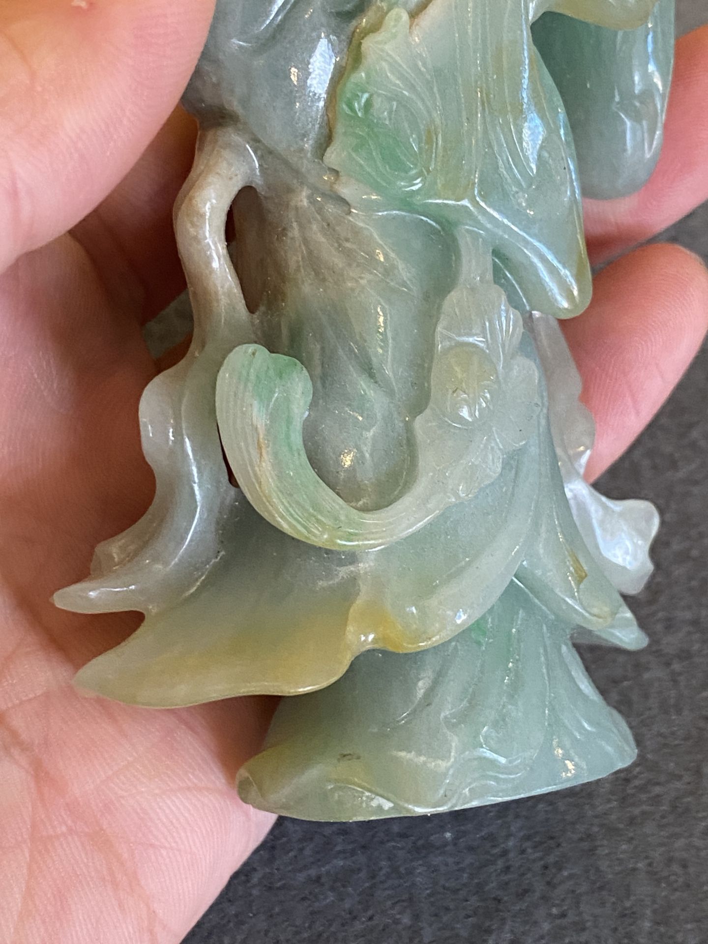 A Chinese jade sculpture of a lady on a wooden stand, Qing - Image 15 of 21