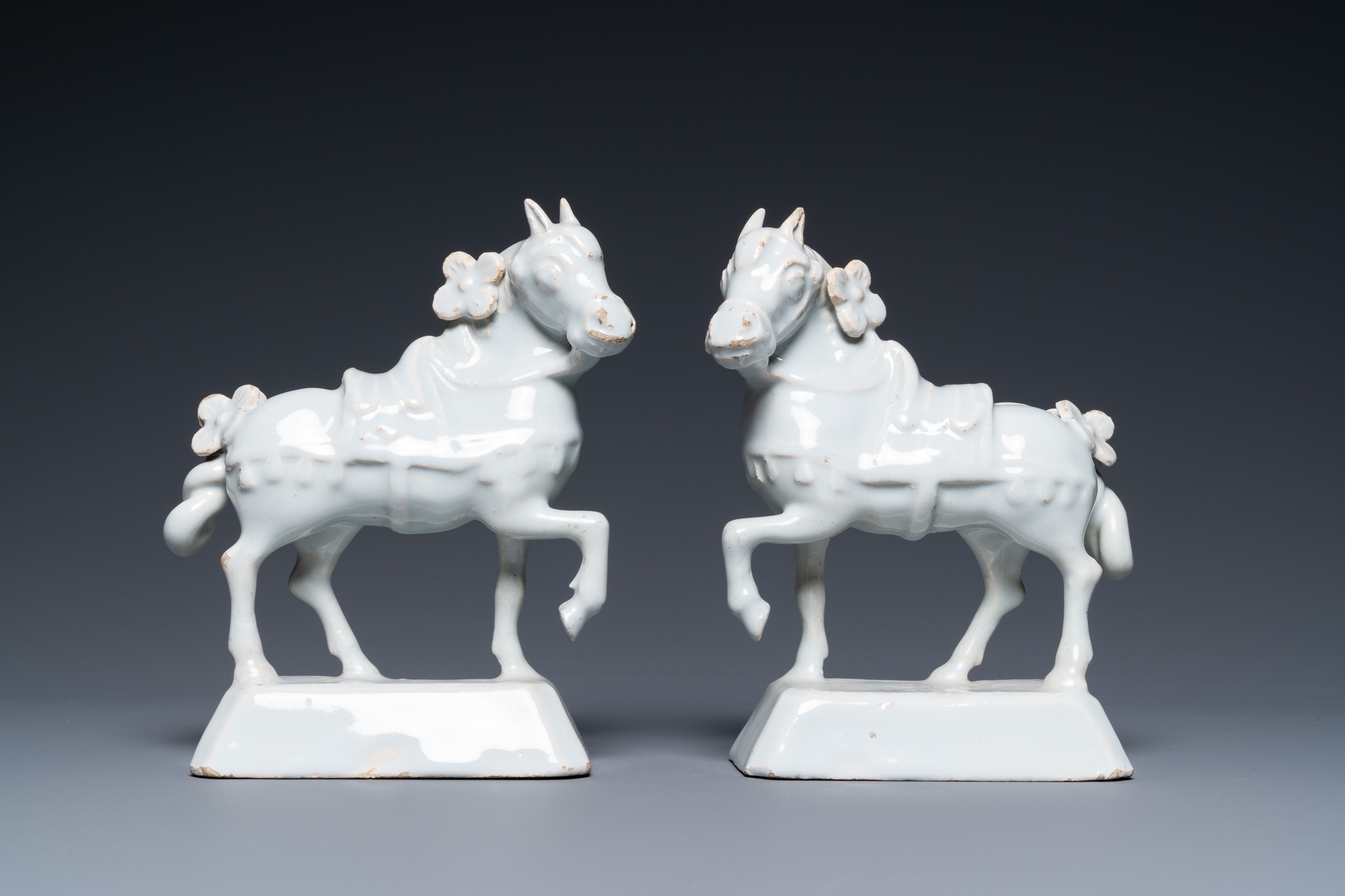 A pair of white Dutch Delft horses, 18th C. - Image 2 of 7