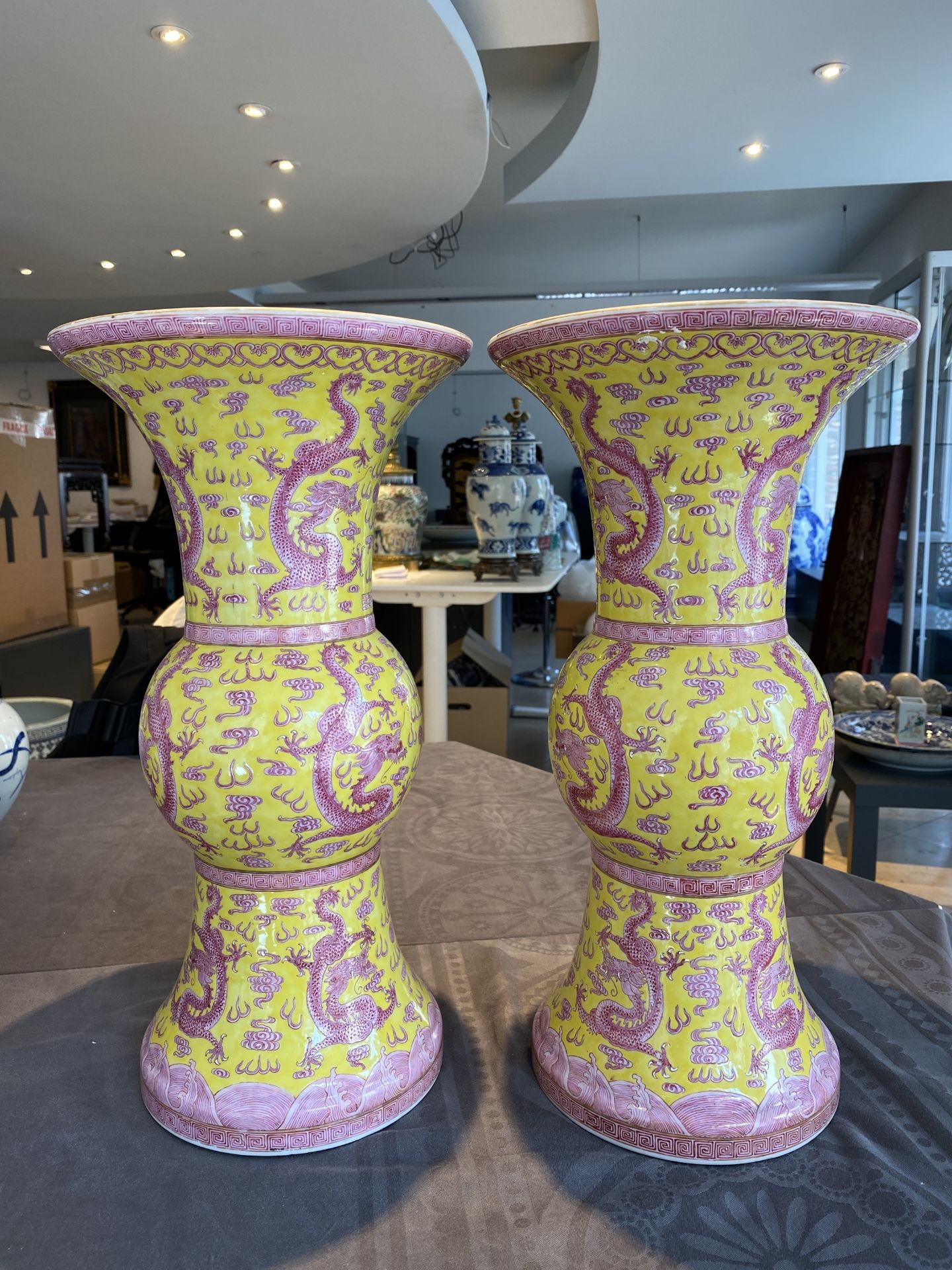 A pair of Chinese puce-enamelled yellow-ground 'gu' vases with dragons, Jia Xu Nian Zhi ____ mark, d - Bild 28 aus 46