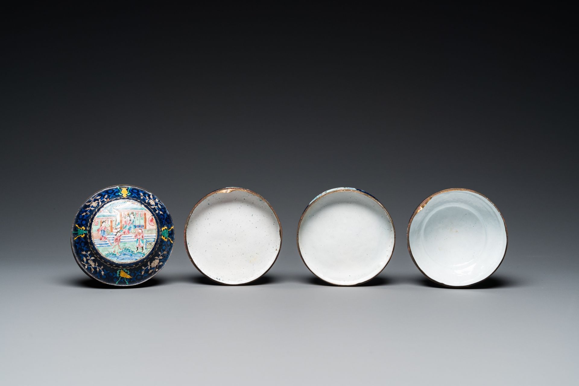 Two Chinese Canton enamel dishes, a ewer, a mirror handle and a stacking box, 18/19th C. - Image 10 of 11