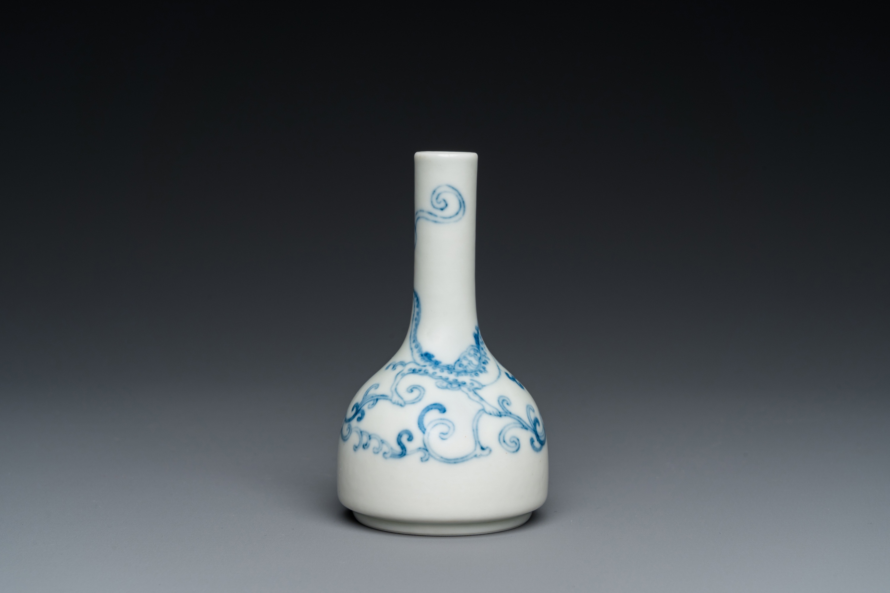 A small Chinese blue and white 'dragon' bottle vase, Yongzheng mark and possibly of the period - Image 3 of 29