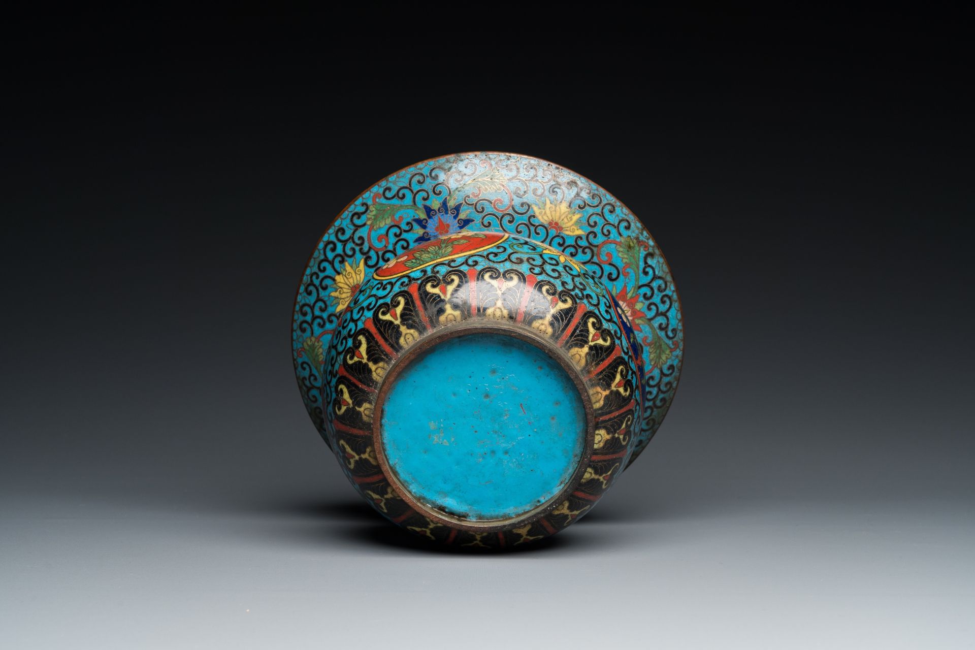 A Chinese cloisonnŽ spittoon or 'zhadou', Qianlong - Image 7 of 7
