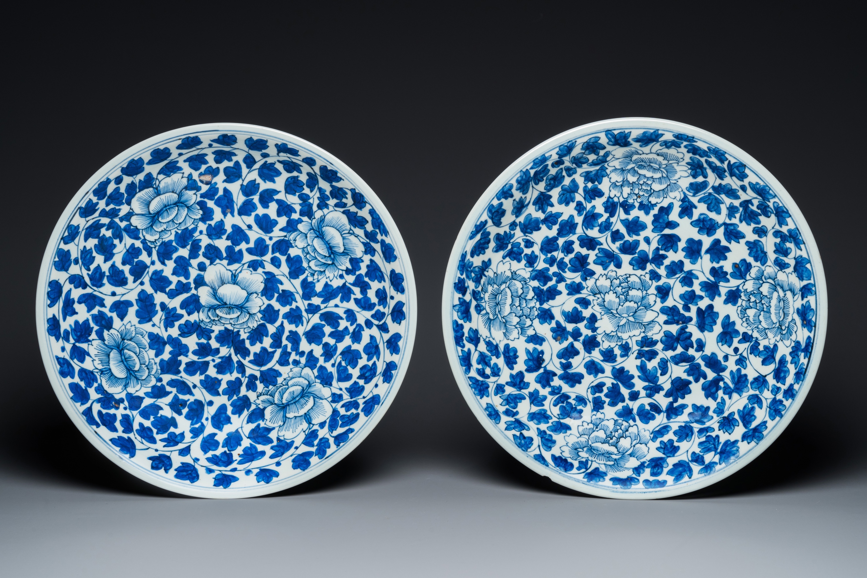 An extensive collection of mostly blue and white Chinese porcelain, Kangxi and later - Image 4 of 17