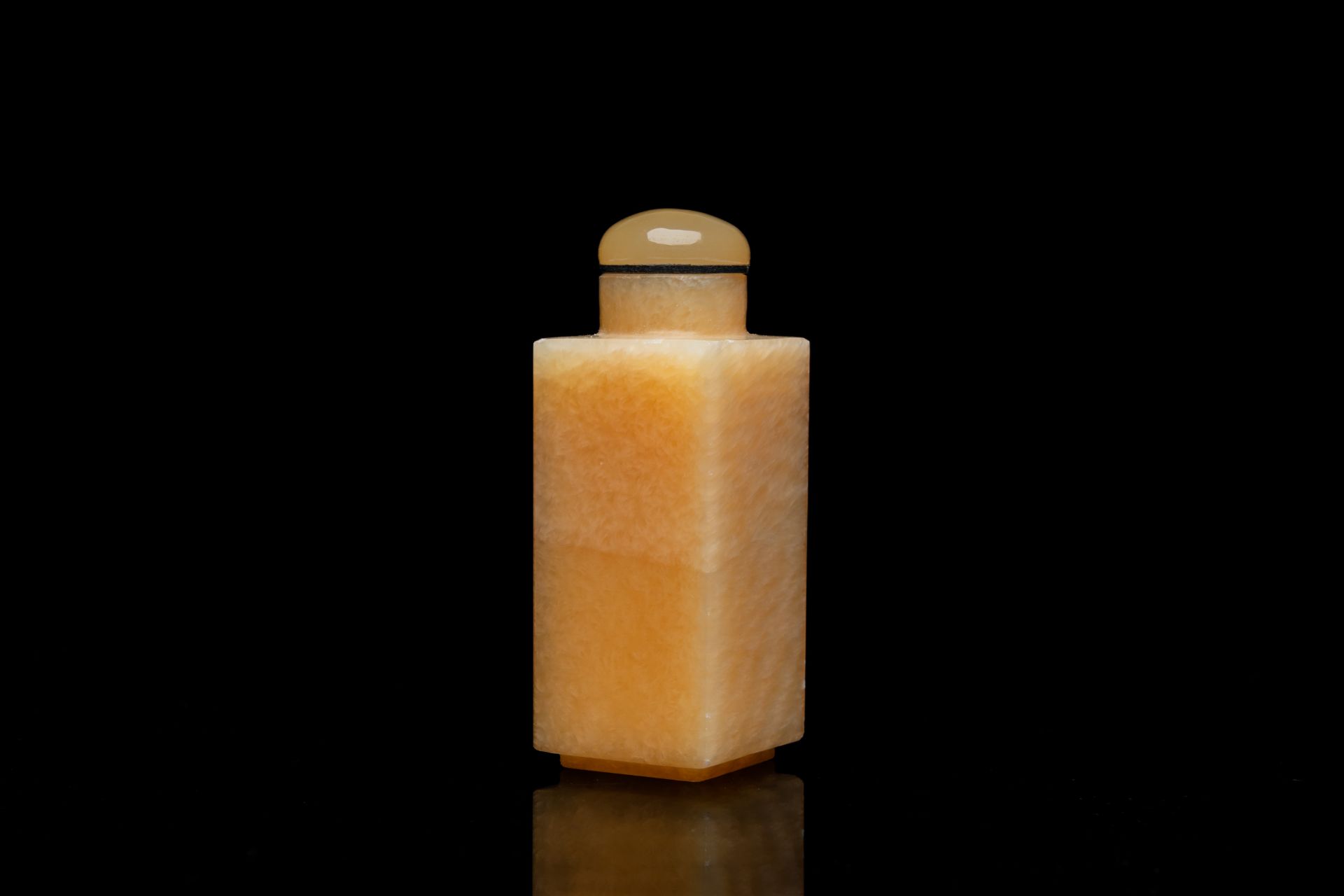 A square Chinese jellow jade snuff bottle, Qing