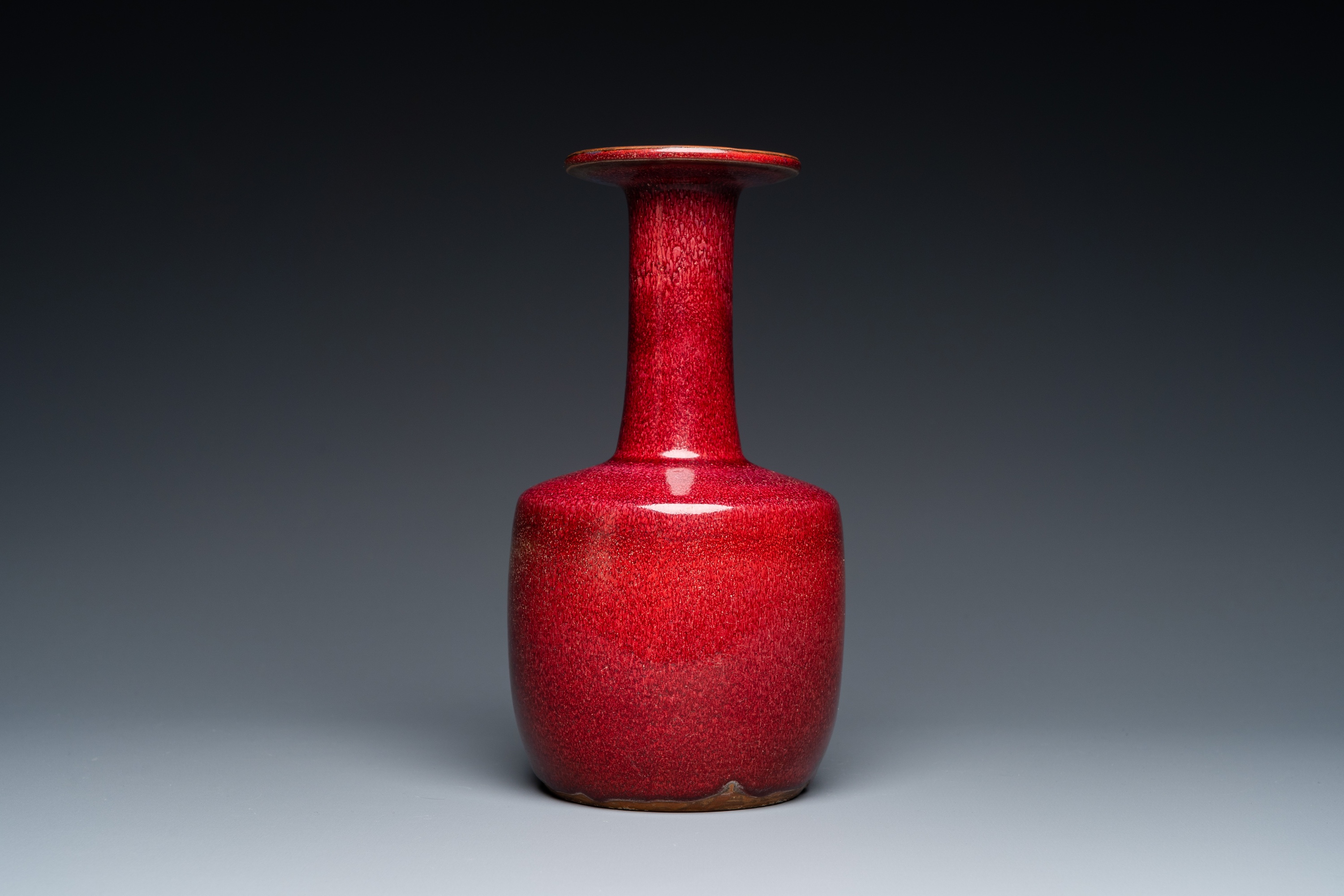 A Chinese flambŽ-glazed mallet-shaped vase, 19/20th C. - Image 3 of 11