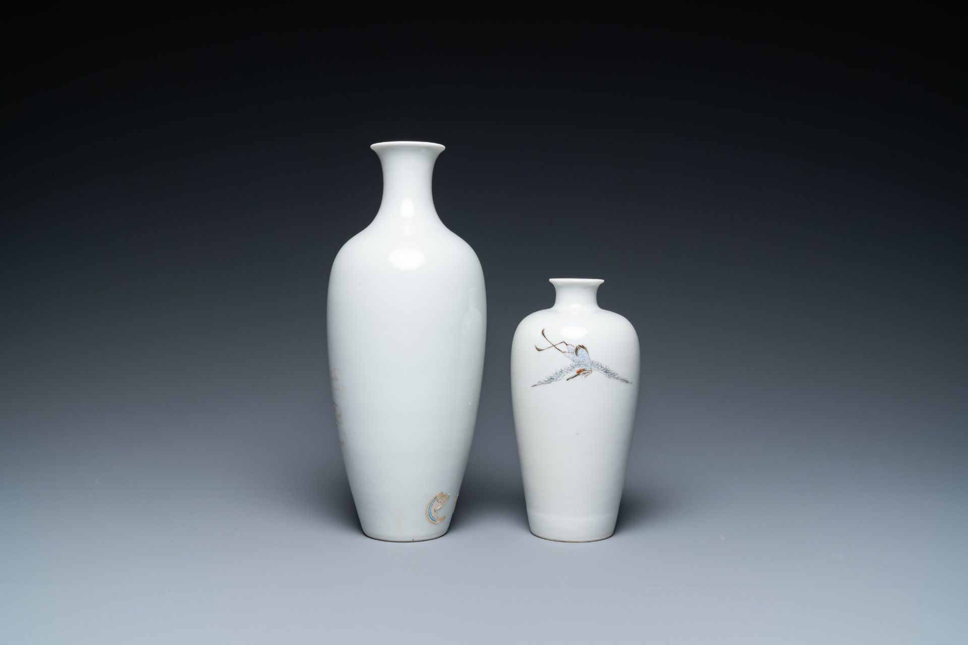 Two Chinese famille rose ÔladiesÕ vases, one with Qianlong mark, 20th C. - Bild 3 aus 23