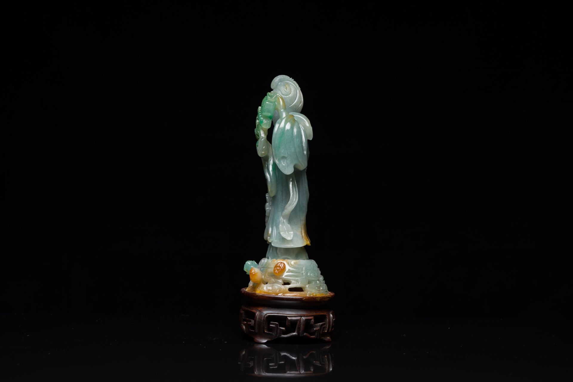 A Chinese jade sculpture of a lady on a wooden stand, Qing - Image 4 of 21