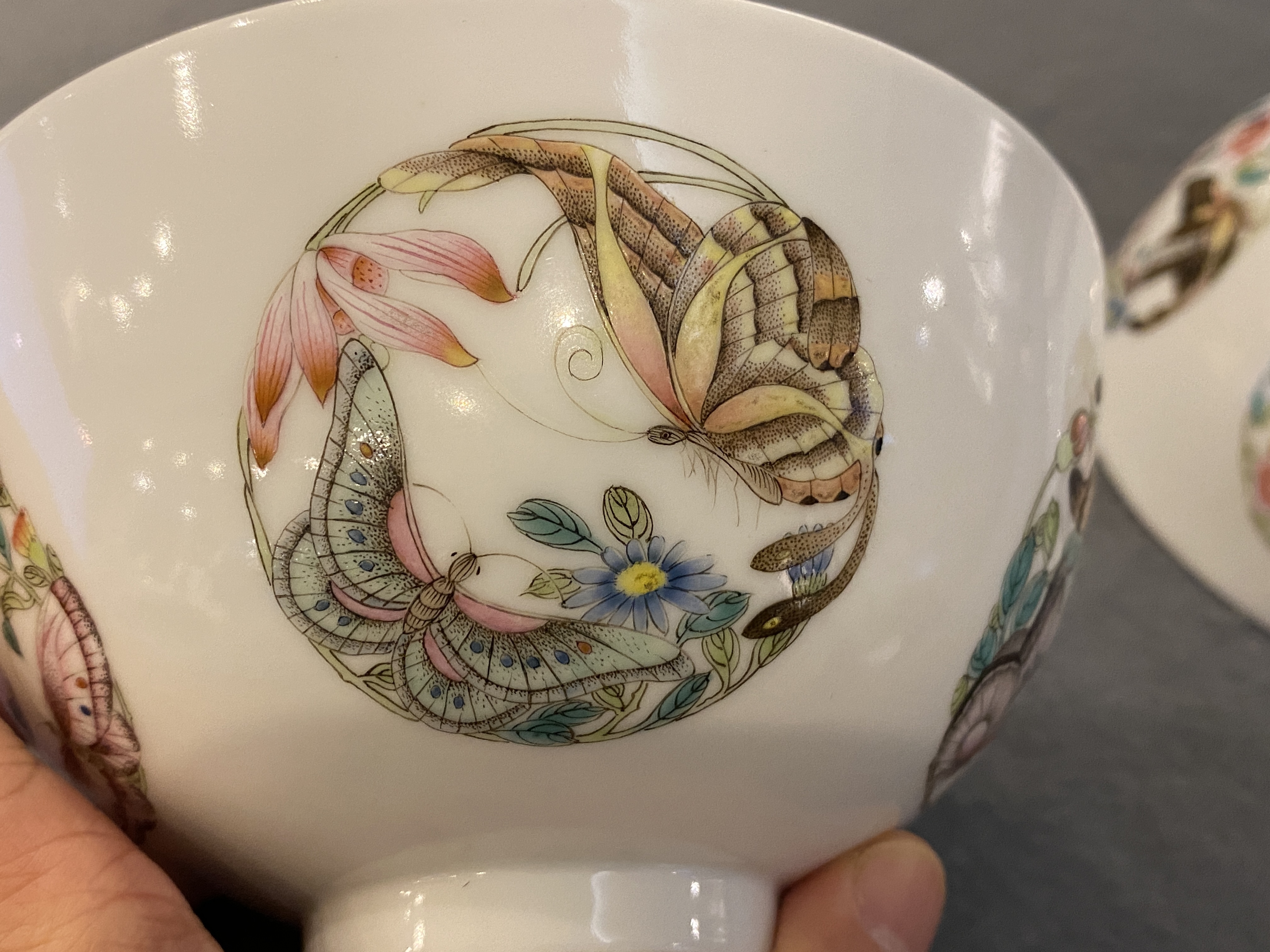 A pair of Chinese famille rose 'butterfly' bowls, Yonzheng mark, probably Republic - Image 13 of 16