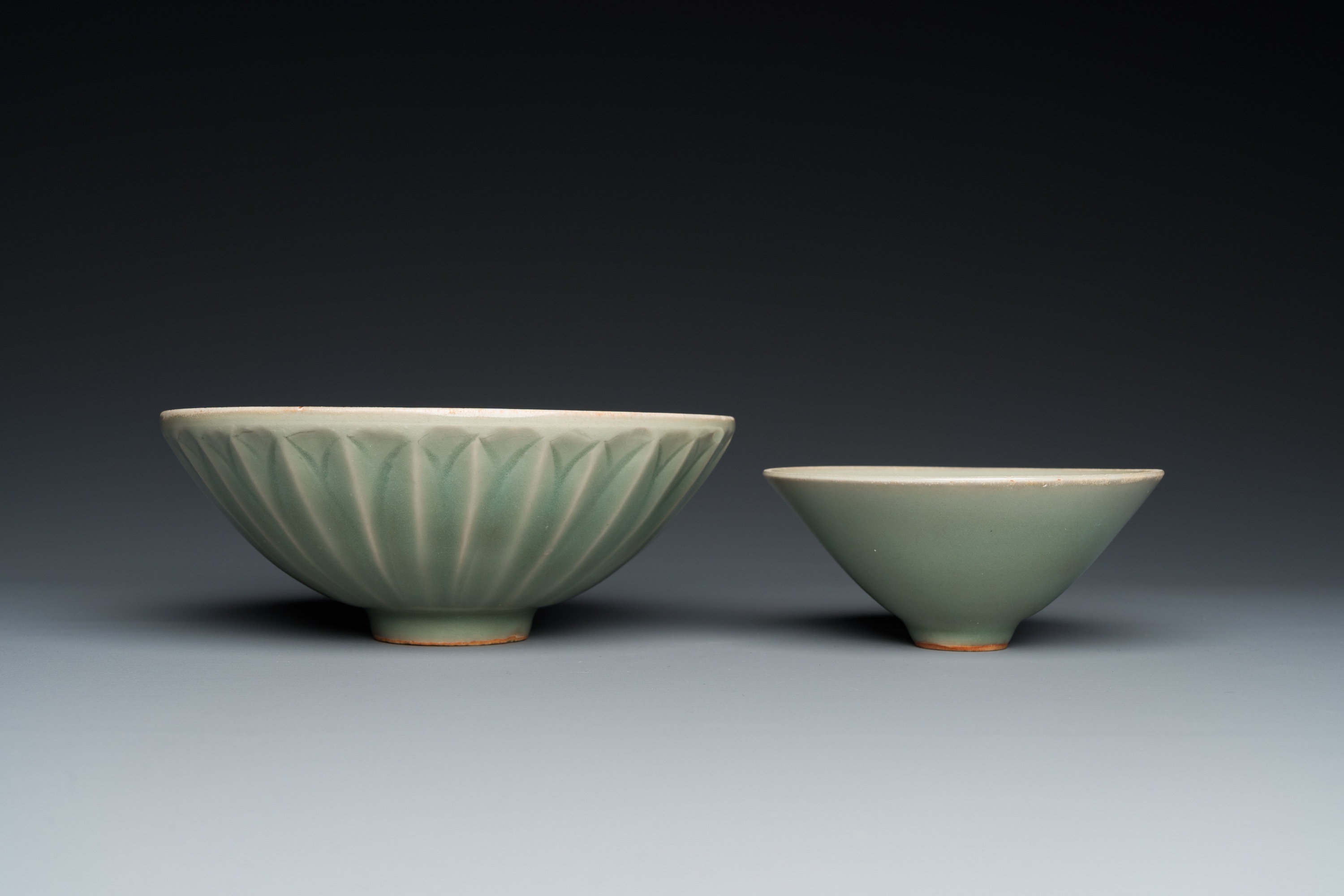 Two Chinese Longquan celadon bowls, Song or later - Image 5 of 26