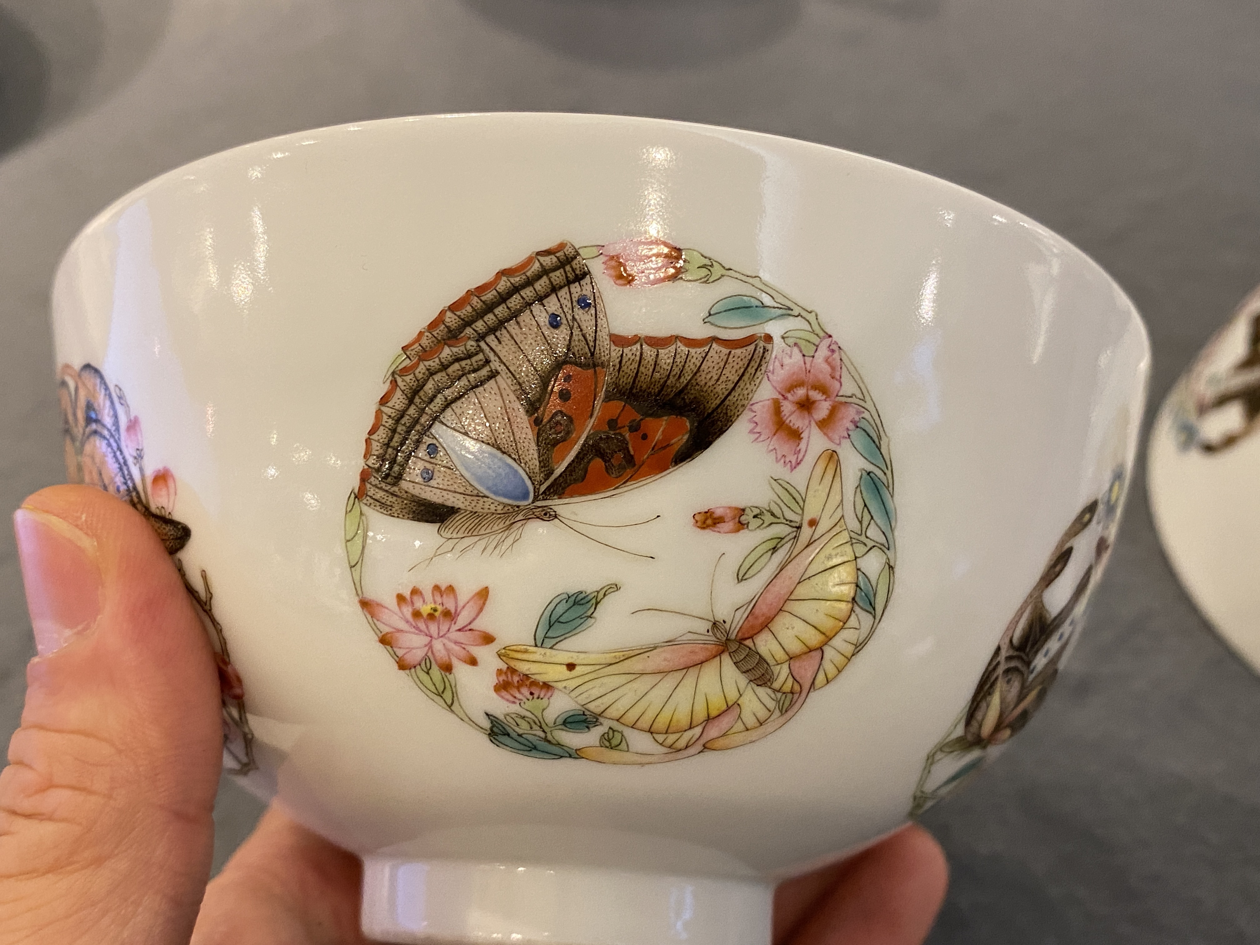 A pair of Chinese famille rose 'butterfly' bowls, Yonzheng mark, probably Republic - Image 15 of 16