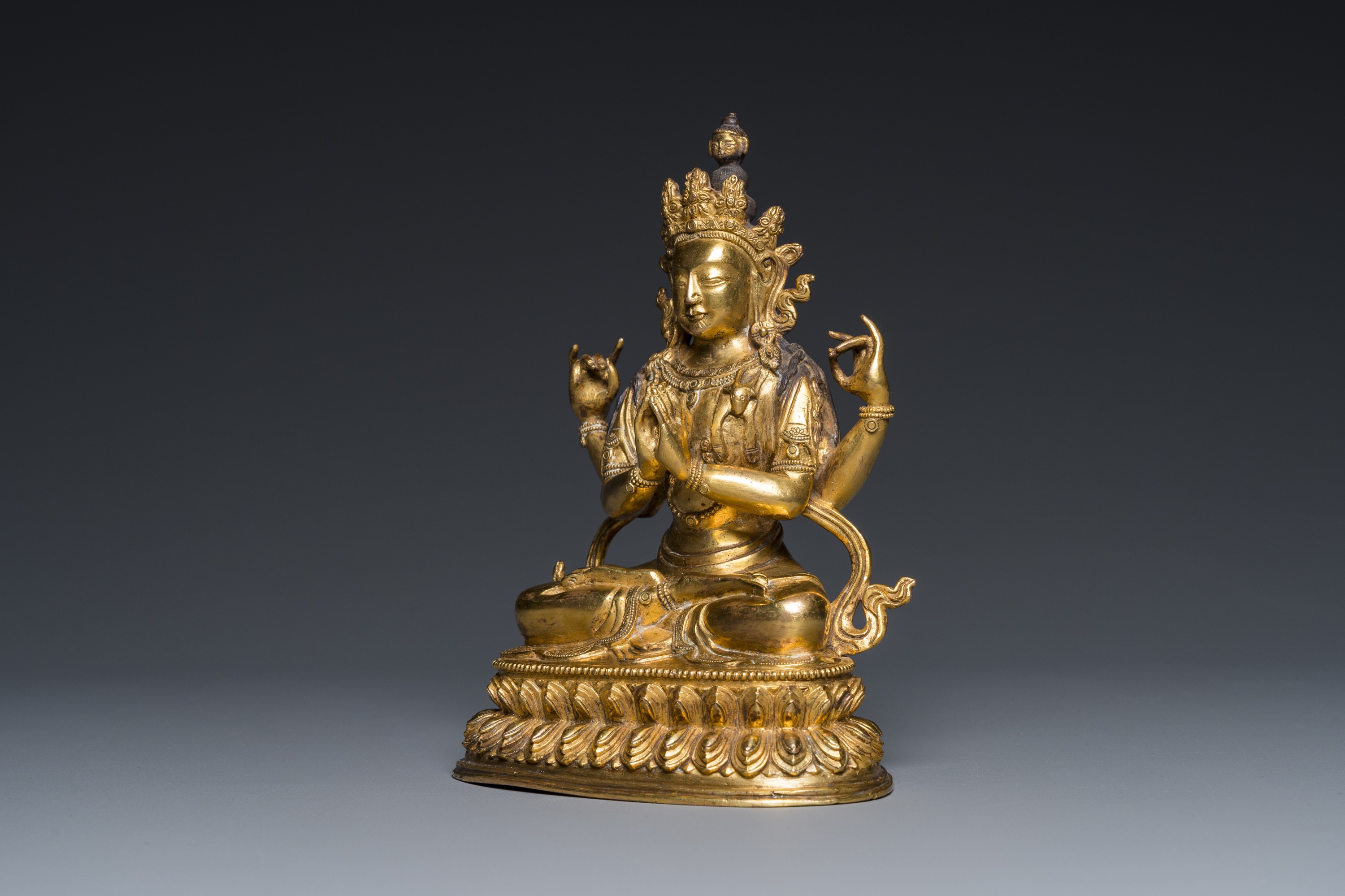 A Chinese gilt bronze figure of Avalokitesvara, Yongzheng mark and of the period - Image 3 of 27