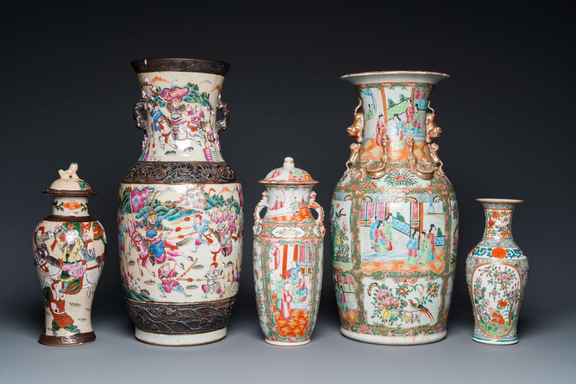 Eight Chinese Canton famille rose vases, two Nanking vases and two famille rose bowls, 19/20th C. - Image 4 of 15