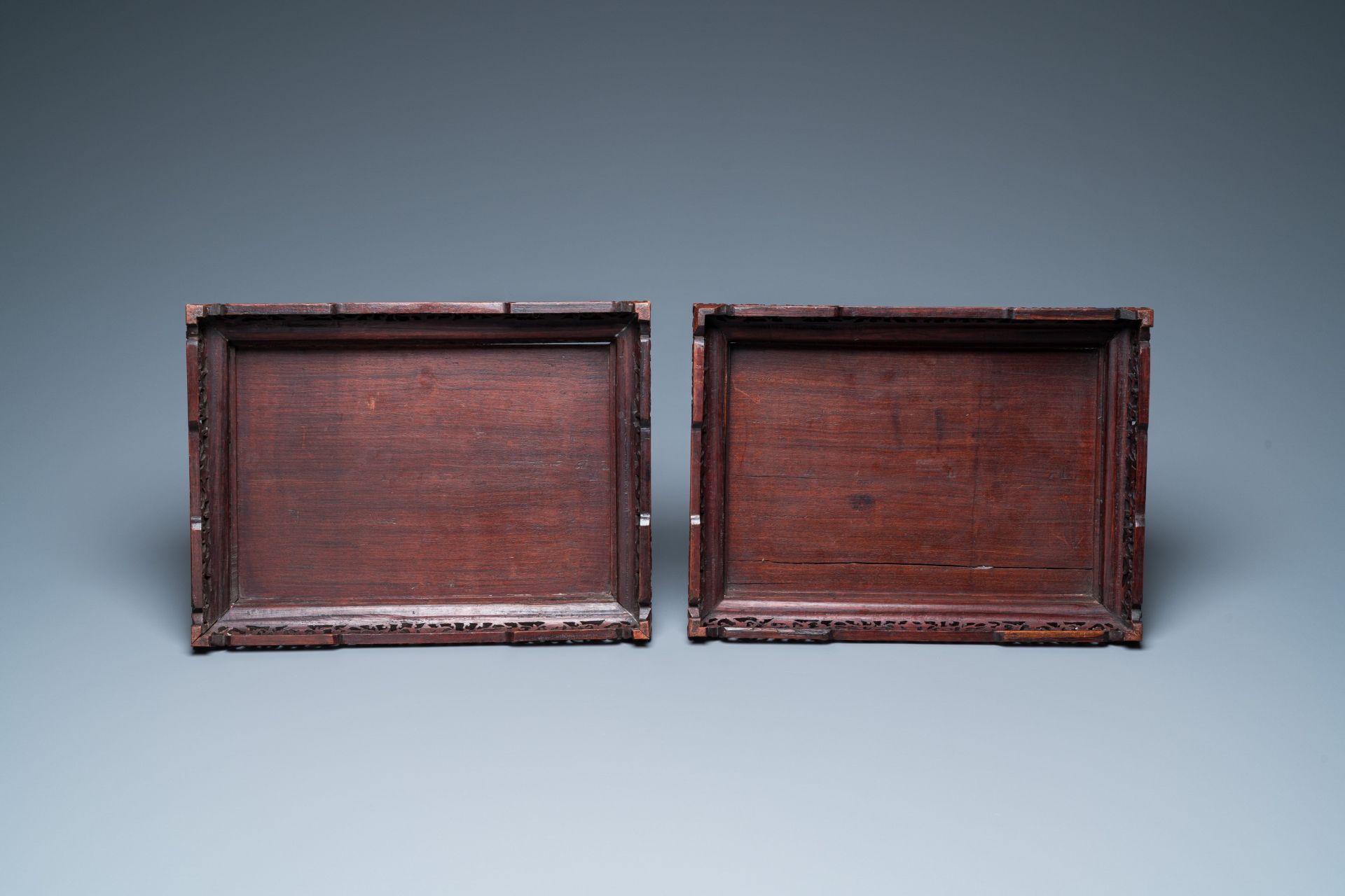 A pair of large Chinese cloisonnŽ 'fangding' censers and covers on wooden stands, 19th C. - Image 3 of 11