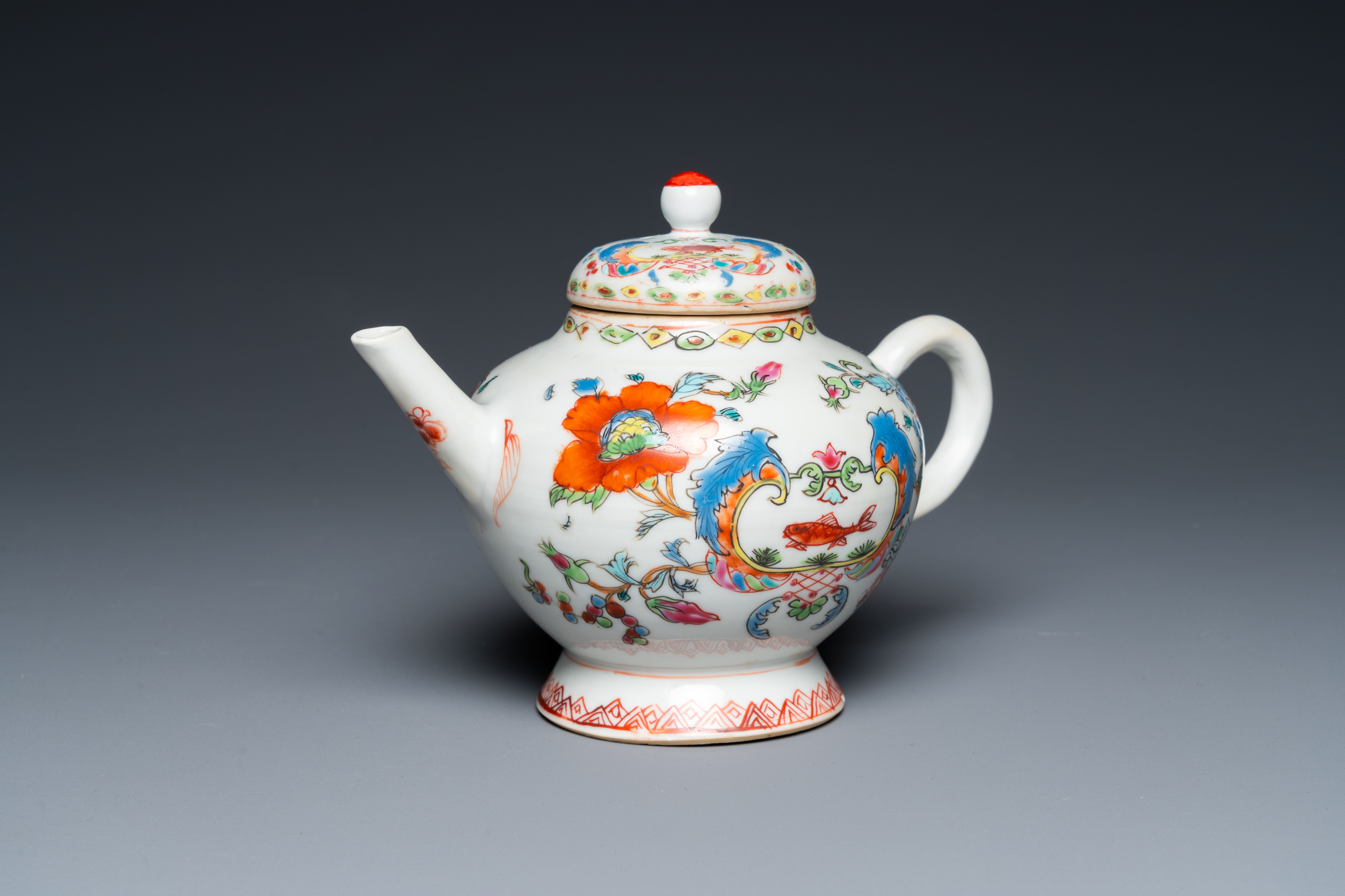 A Chinese famille rose 'Pompadour' teapot and cover, Qianlong