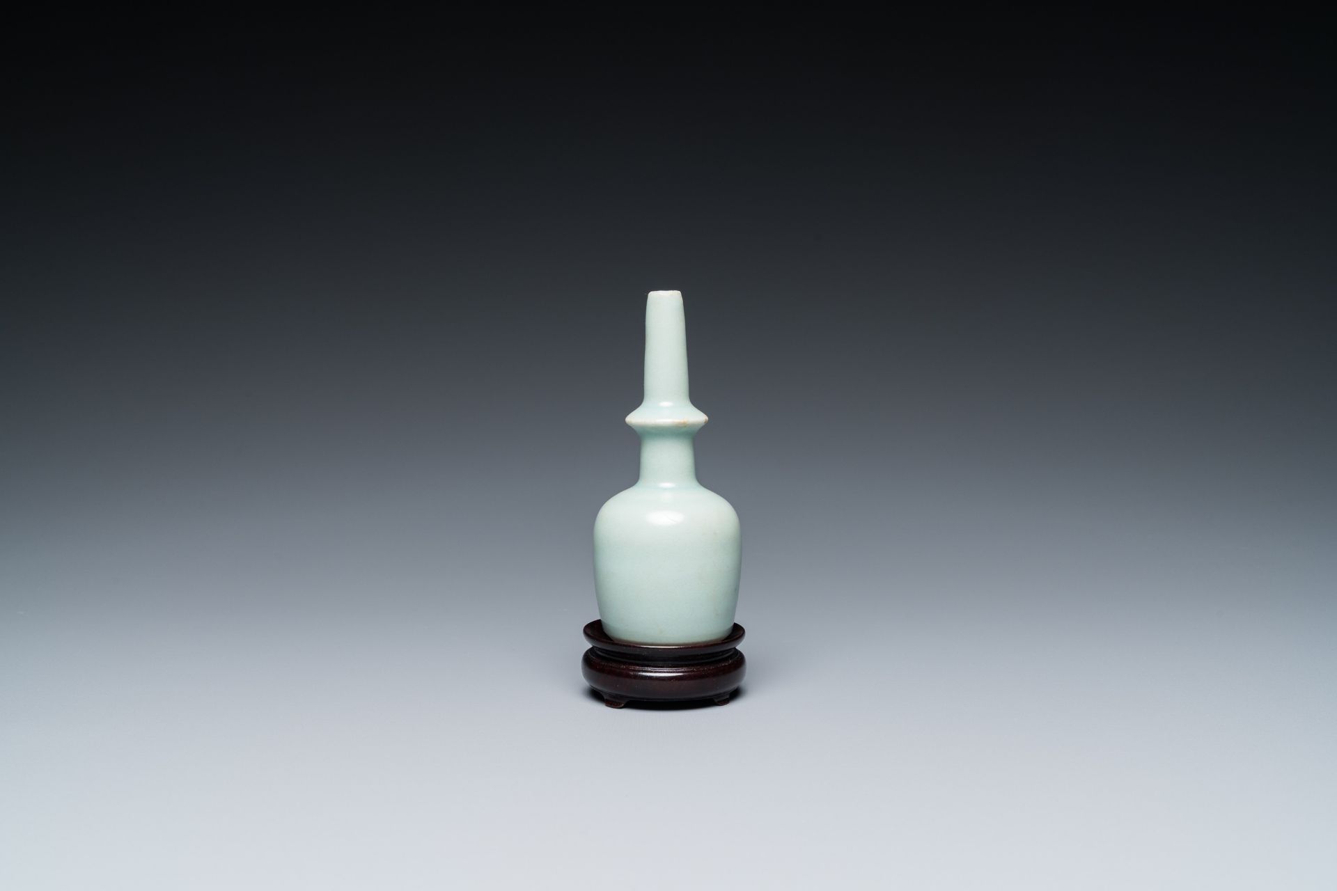 A Chinese celadon-glazed miniature 'kundika' vase, Song/Yuan - Image 7 of 16