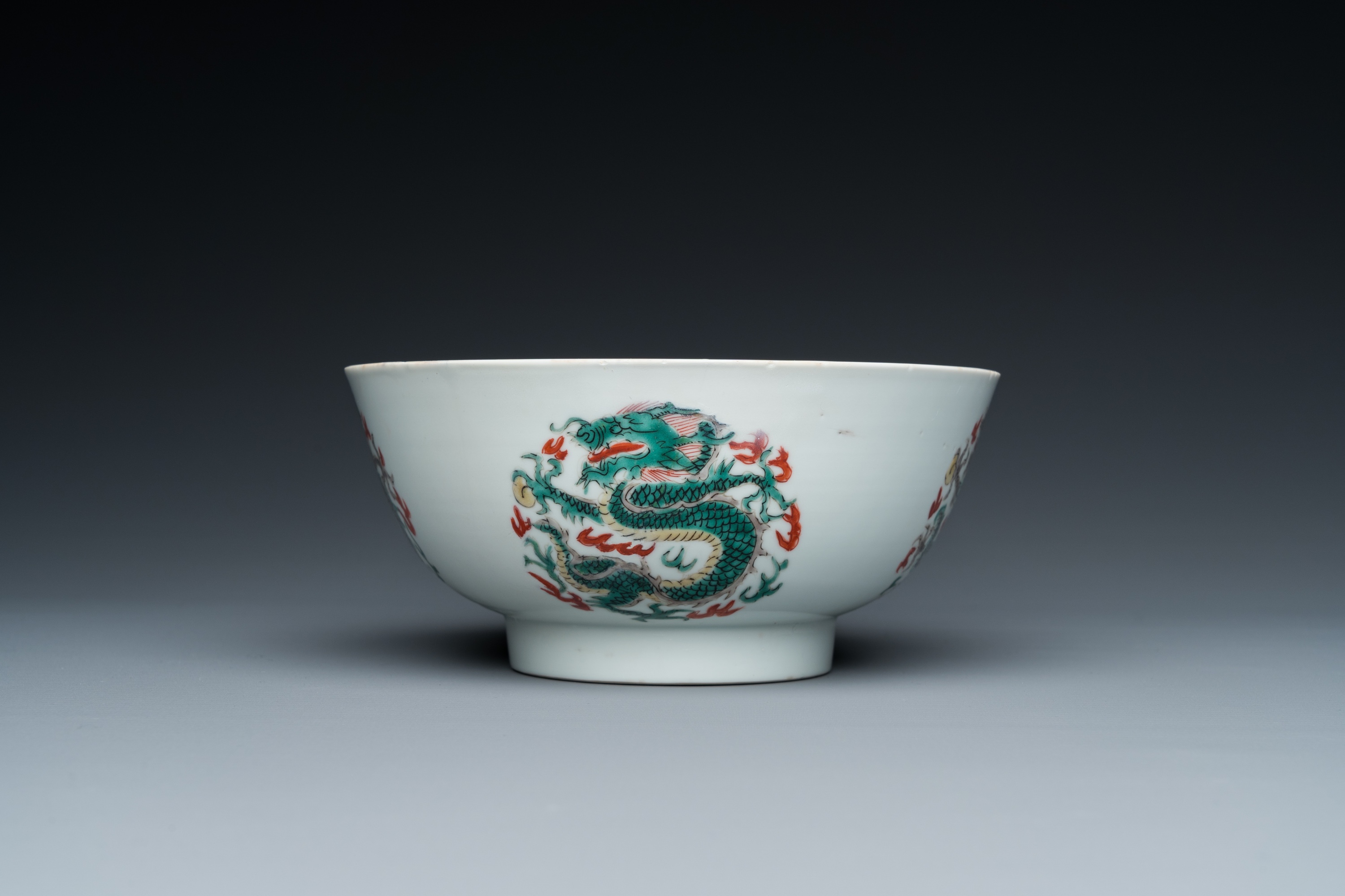 A rare Chinese famille verte 'dragon' bowl, Chenghua mark, Kangxi - Image 2 of 24