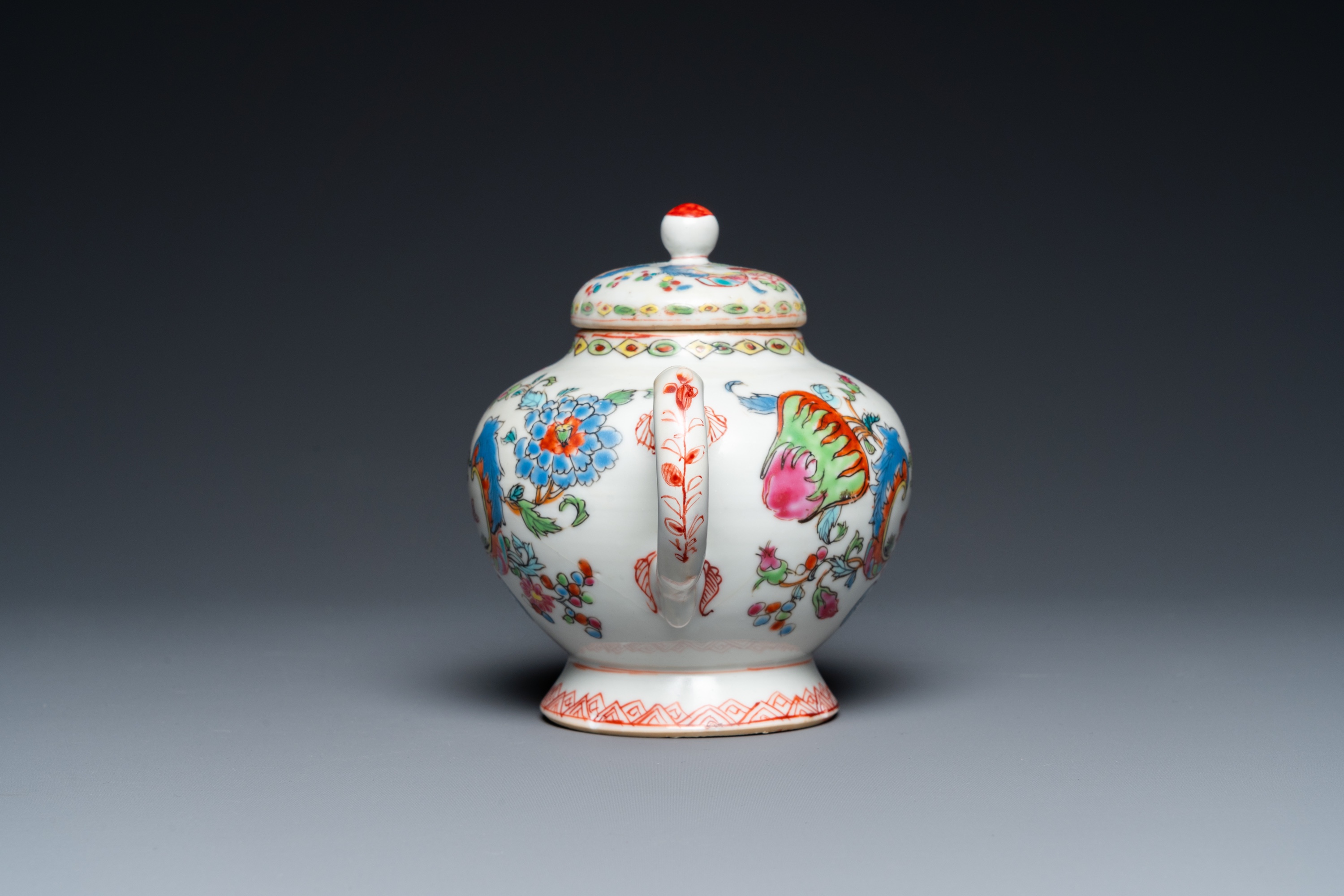 A Chinese famille rose 'Pompadour' teapot and cover, Qianlong - Image 3 of 32