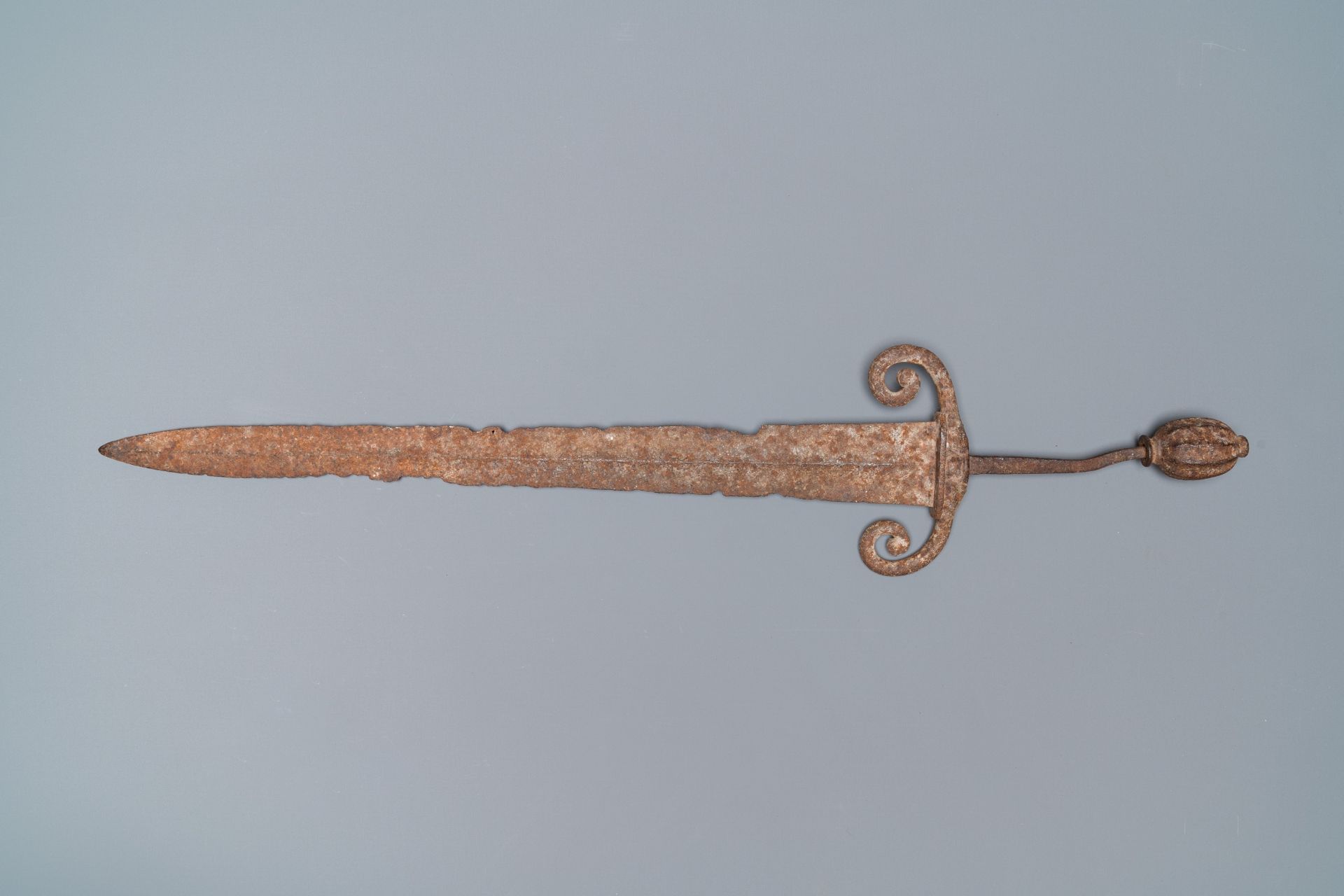 An archeologically excavated Italian bronze sword, found in the south of France, 16th C. - Image 2 of 5