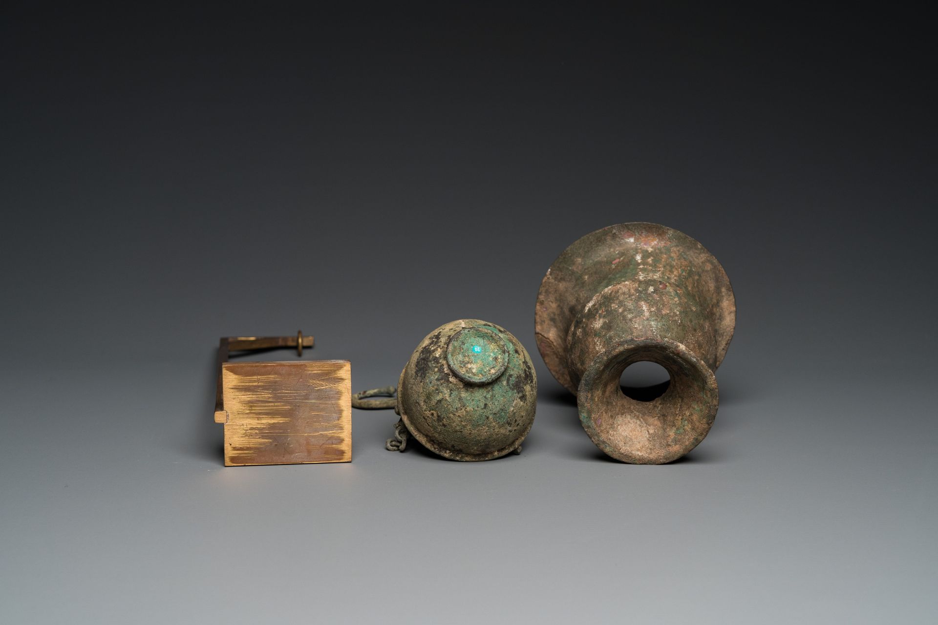 A Byzantine or Roman bronze vase and a hanging incense burner, 5/7th C. - Image 9 of 9