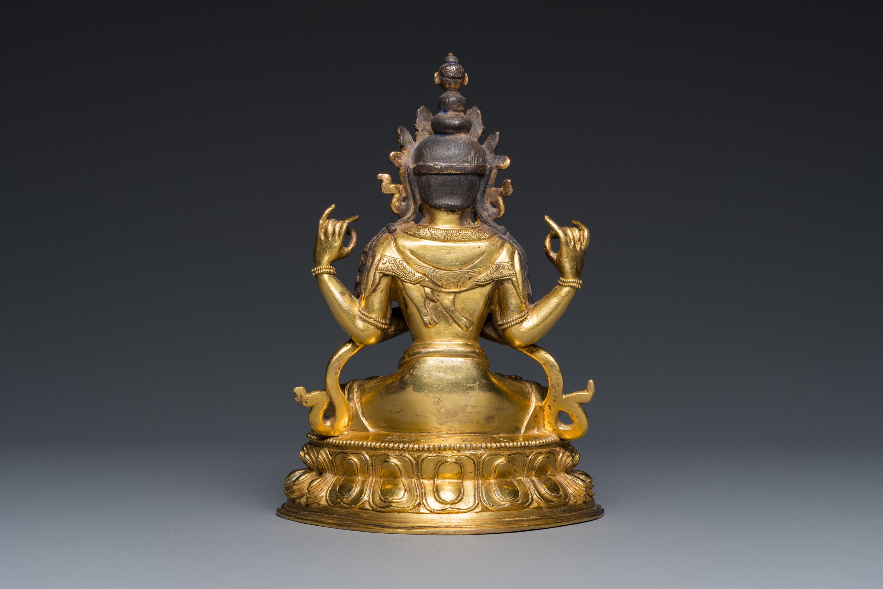 A Chinese gilt bronze figure of Avalokitesvara, Yongzheng mark and of the period - Image 6 of 27