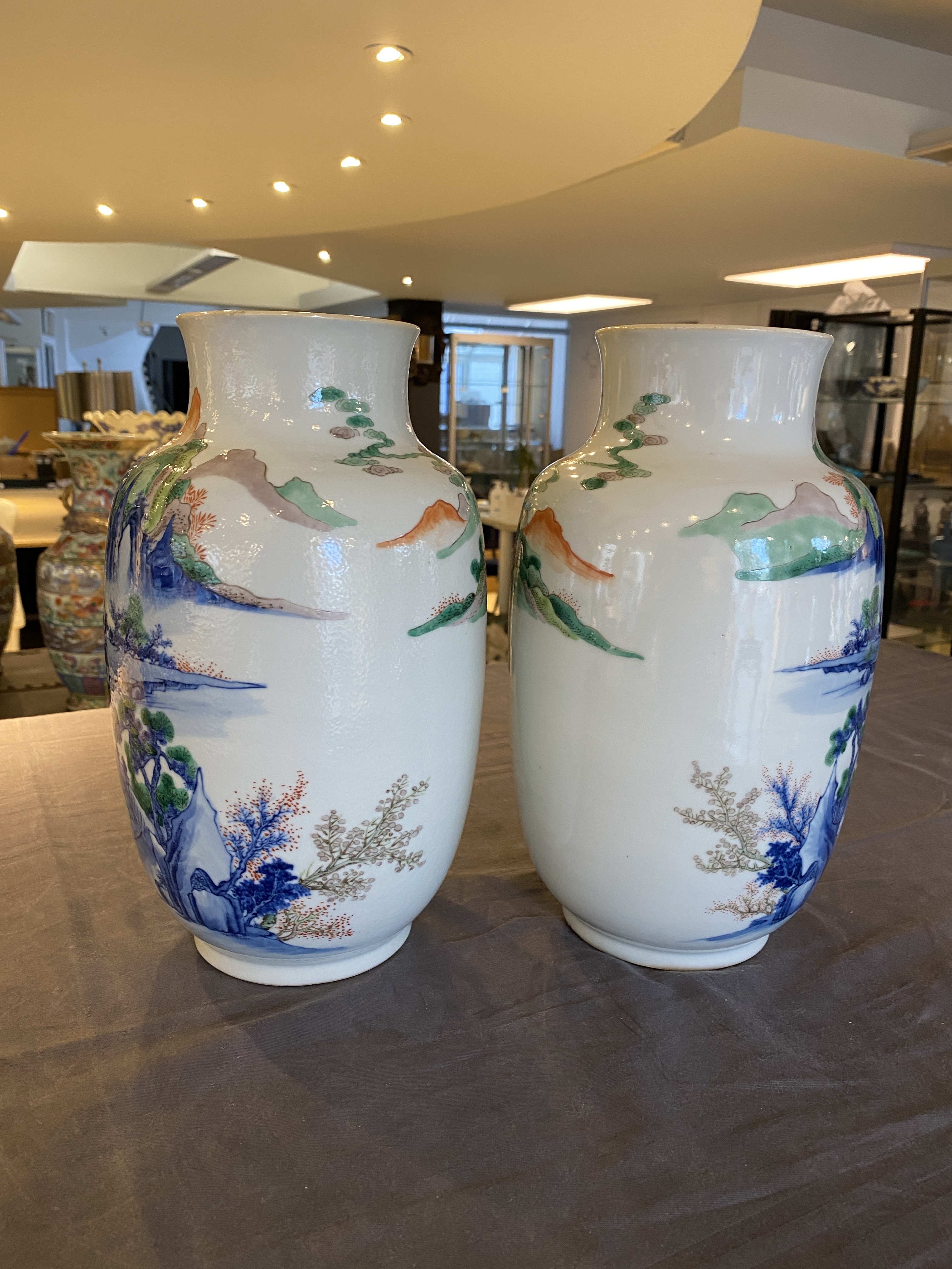 A pair of Chinese famille verte vases with fine landscapes, Yongzheng mark, 19/20th C. - Image 9 of 30
