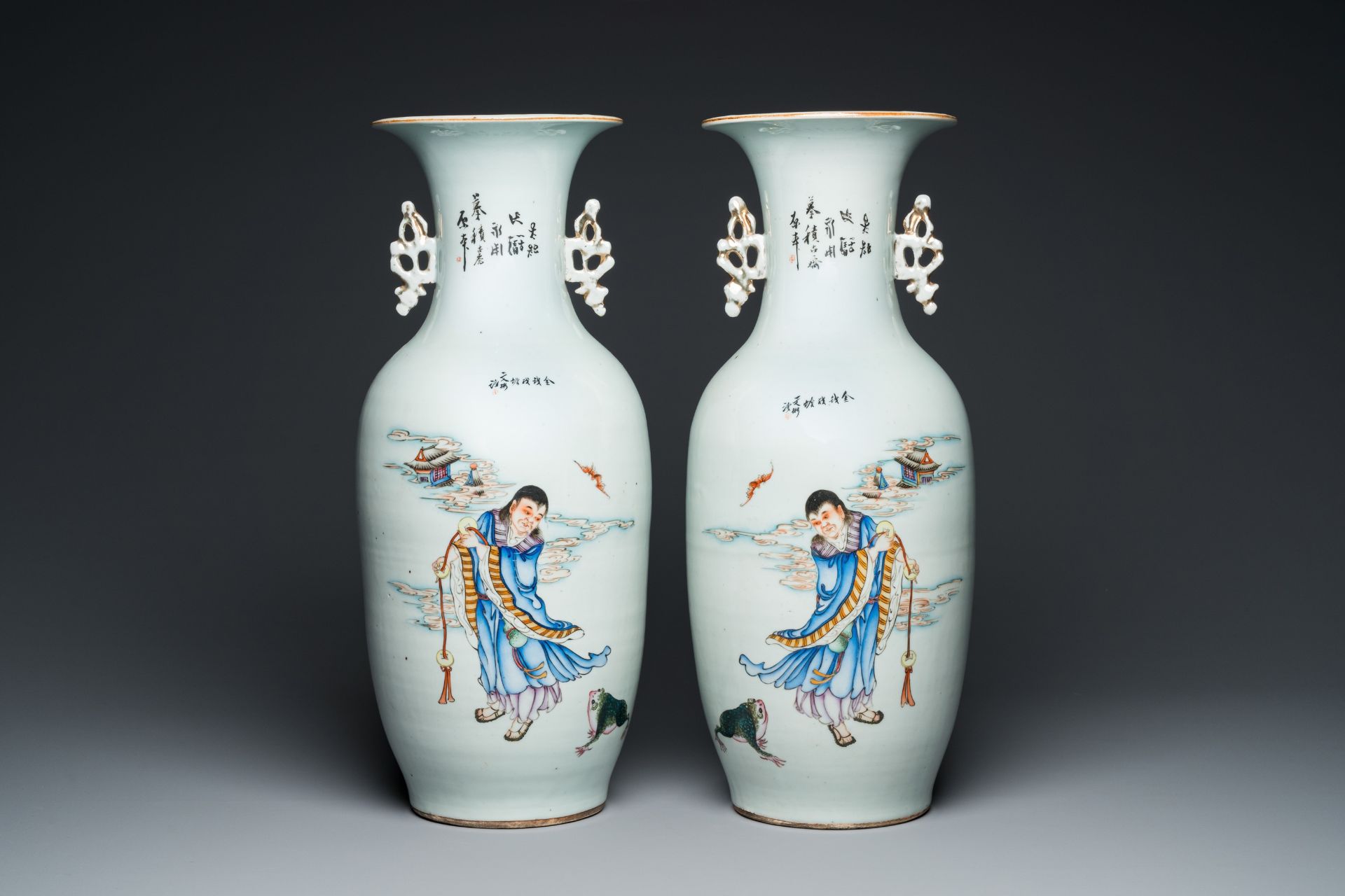 A pair of Chinese famille rose vases with two-sided design, 19/20th C. - Image 3 of 6