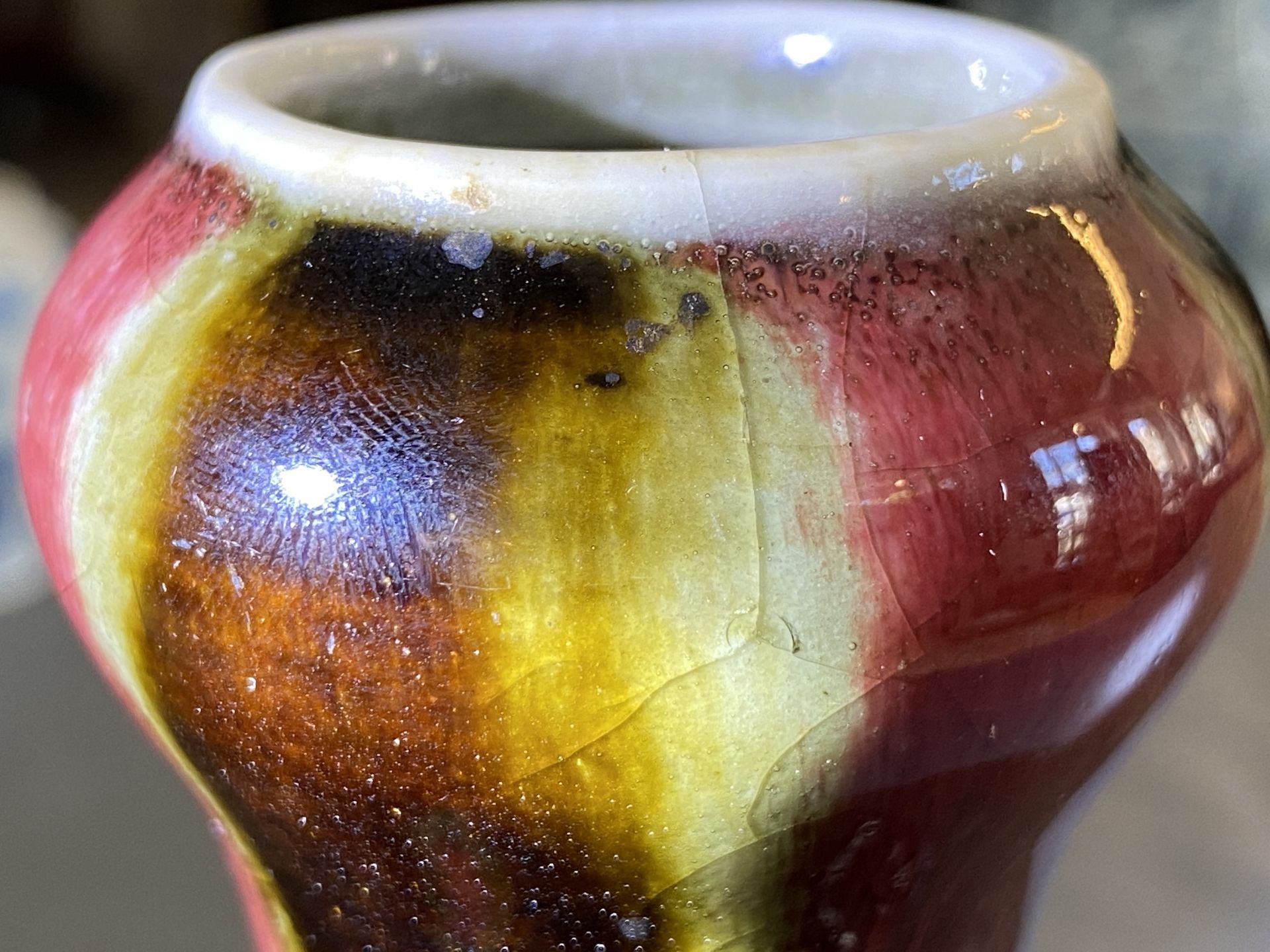 A Chinese flambŽ-glazed garlic head vase, 19th C. - Bild 18 aus 18
