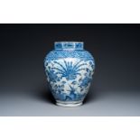 An octagonal blue and white Japanese Arita 'peacocks' vase, Edo, 17/18th C.