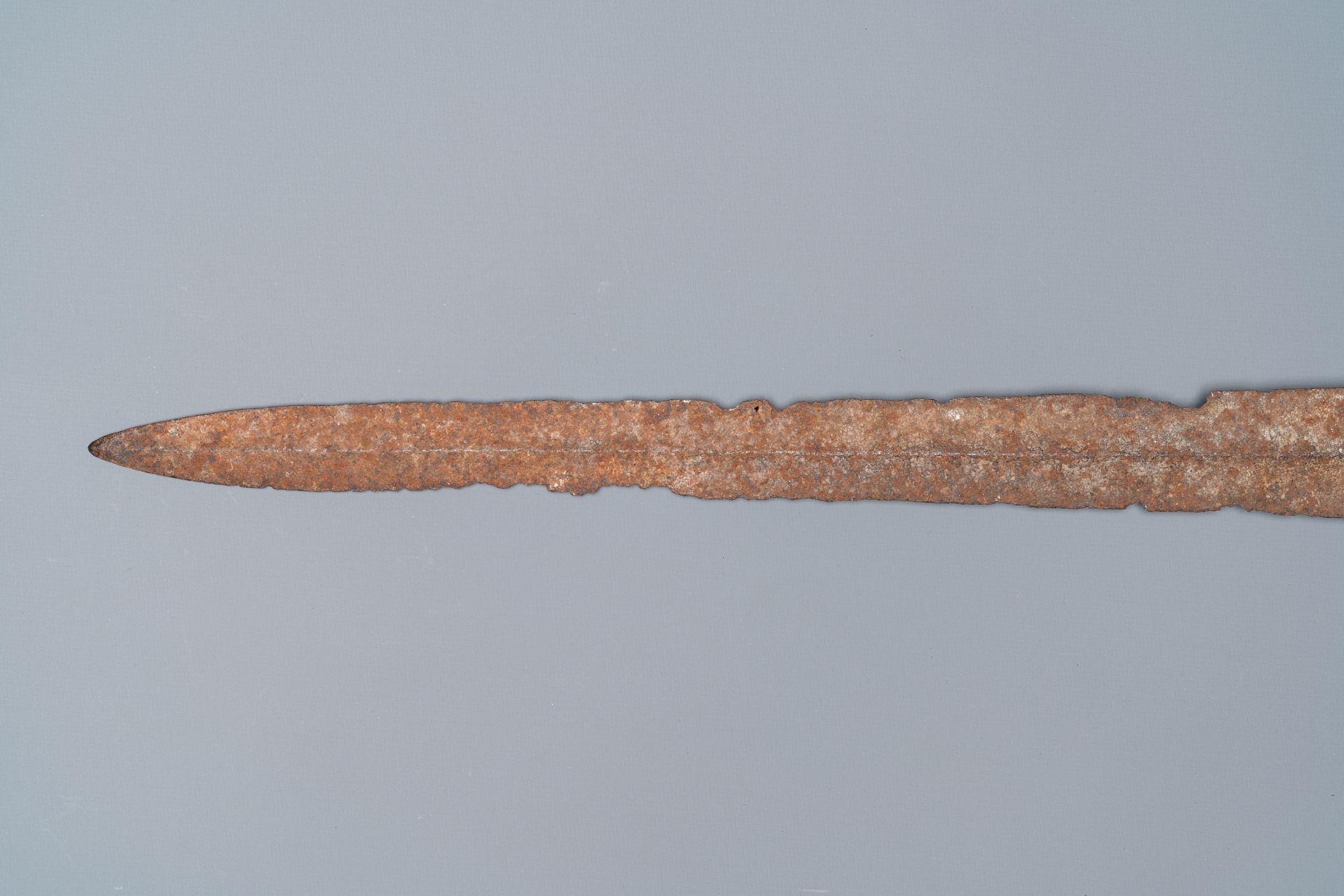 An archeologically excavated Italian bronze sword, found in the south of France, 16th C. - Image 5 of 5