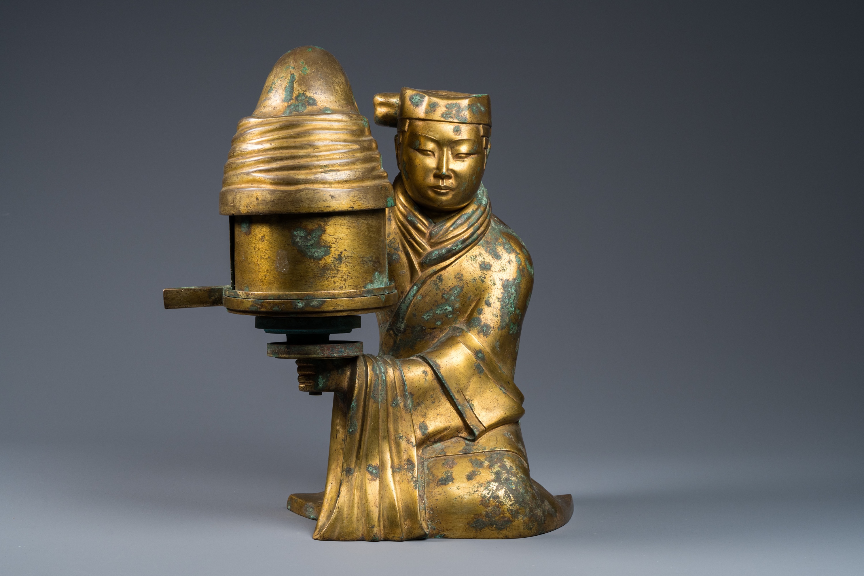 A large Chinese gilt bronze oil lamp in the shape of a kneeling figure, after a Han Dynasty example - Image 3 of 25