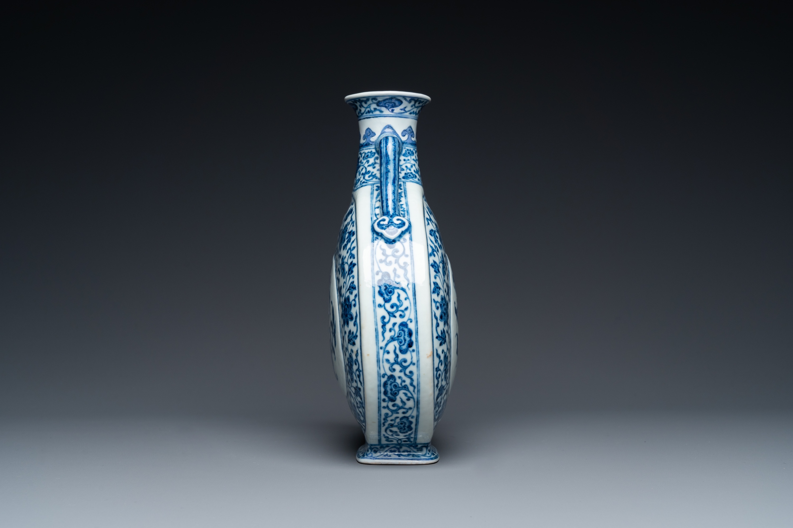 A Chinese blue and white Ming-style 'peaches' moonflask or 'bianhu', Jiaqing mark and of the period - Image 2 of 25