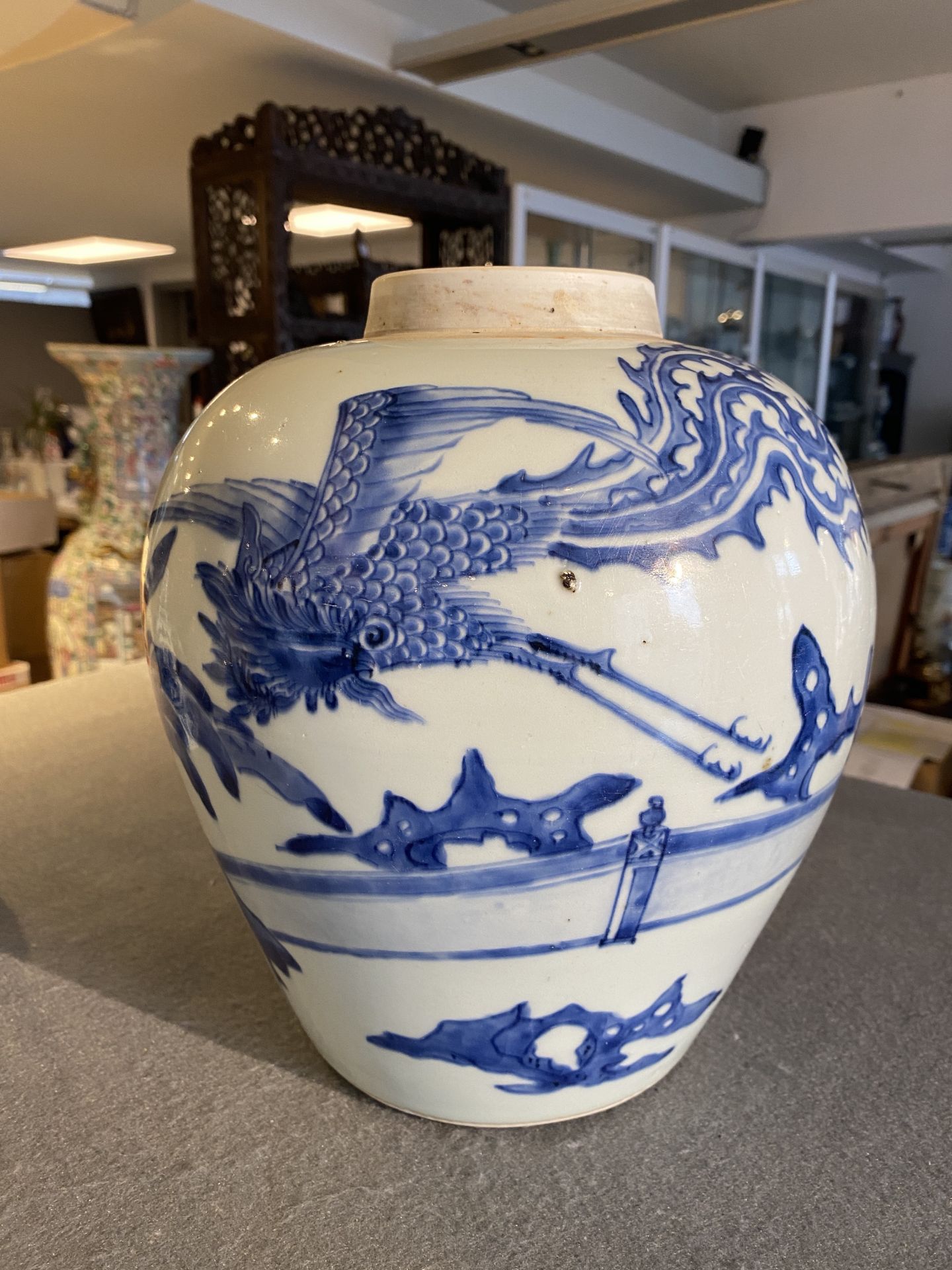 A Chinese blue and white 'qilin' jar, Shunzhi - Bild 11 aus 23