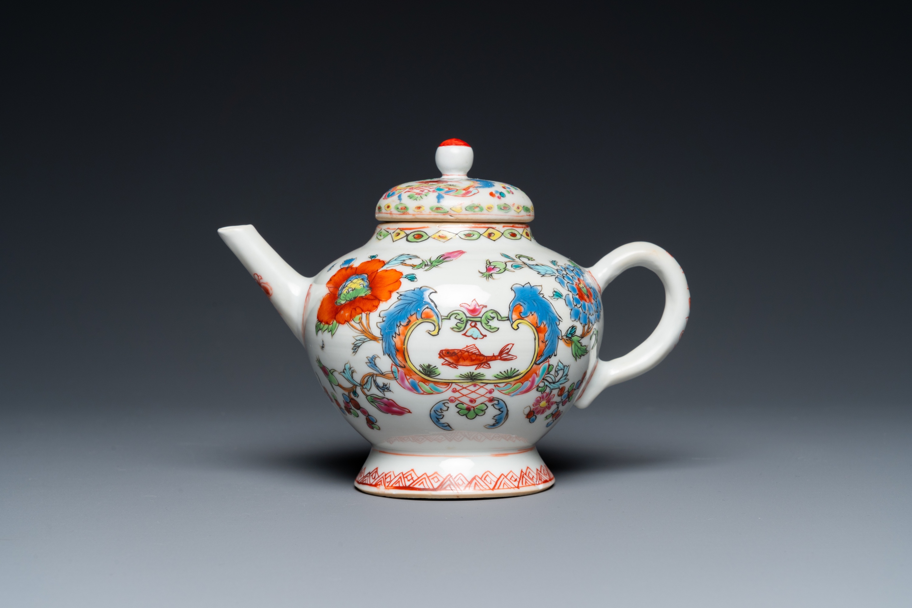 A Chinese famille rose 'Pompadour' teapot and cover, Qianlong - Image 2 of 32