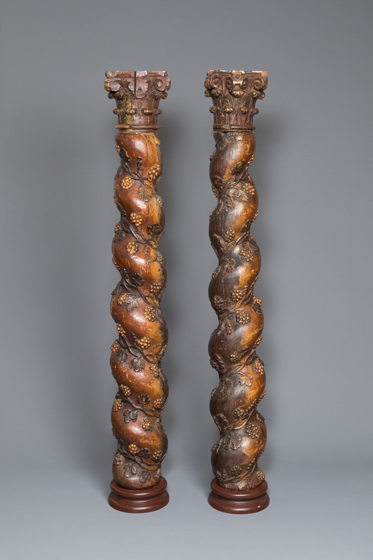 A pair of patinated wooden 'grapevine' columns, 18th C. - Image 3 of 6