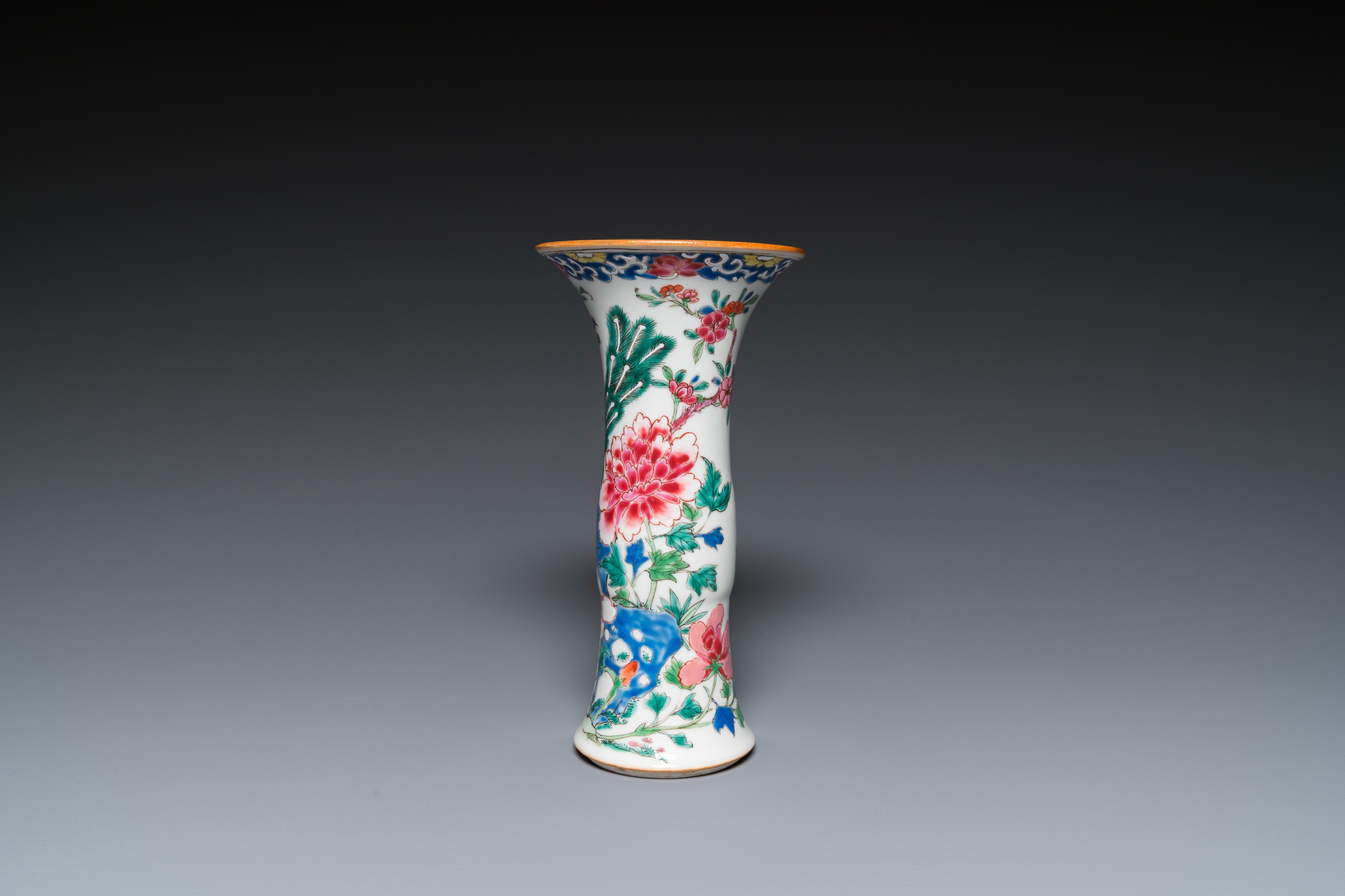 Two pairs of Chinese famille rose plates and a vase, Qianlong - Image 7 of 9