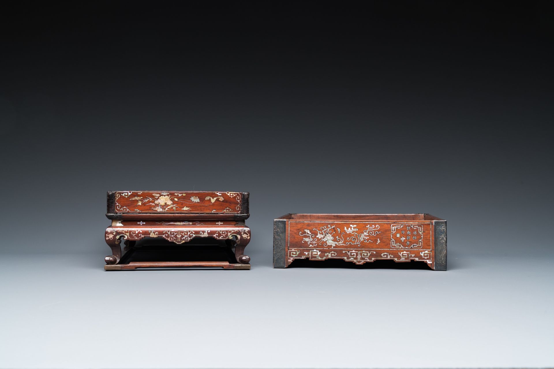 Two mother-of-pearl-inlaid wooden trays, two opium trays and an oval frame, China and/or Vietnam, 19 - Bild 5 aus 9