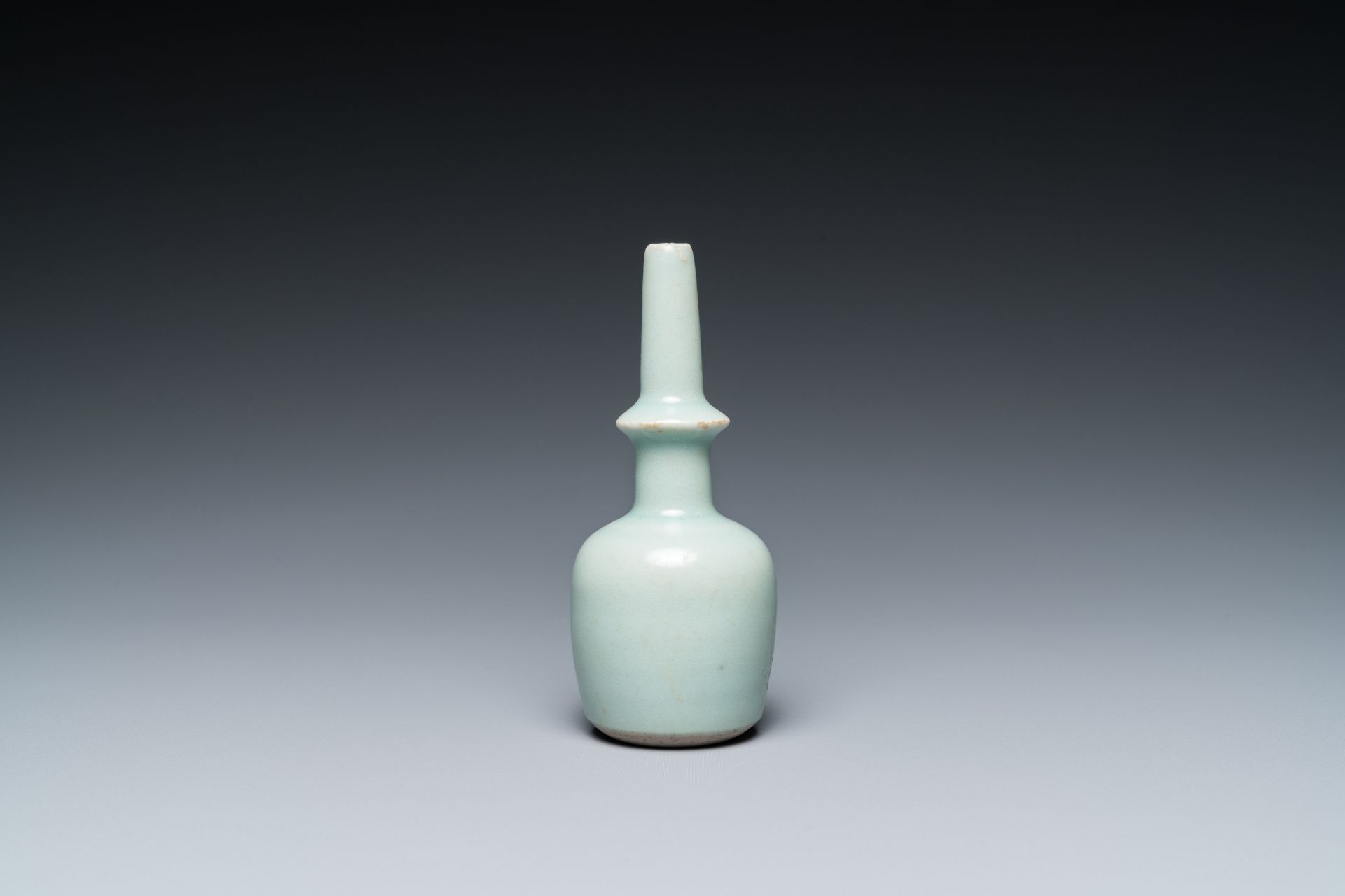 A Chinese celadon-glazed miniature 'kundika' vase, Song/Yuan - Image 2 of 16