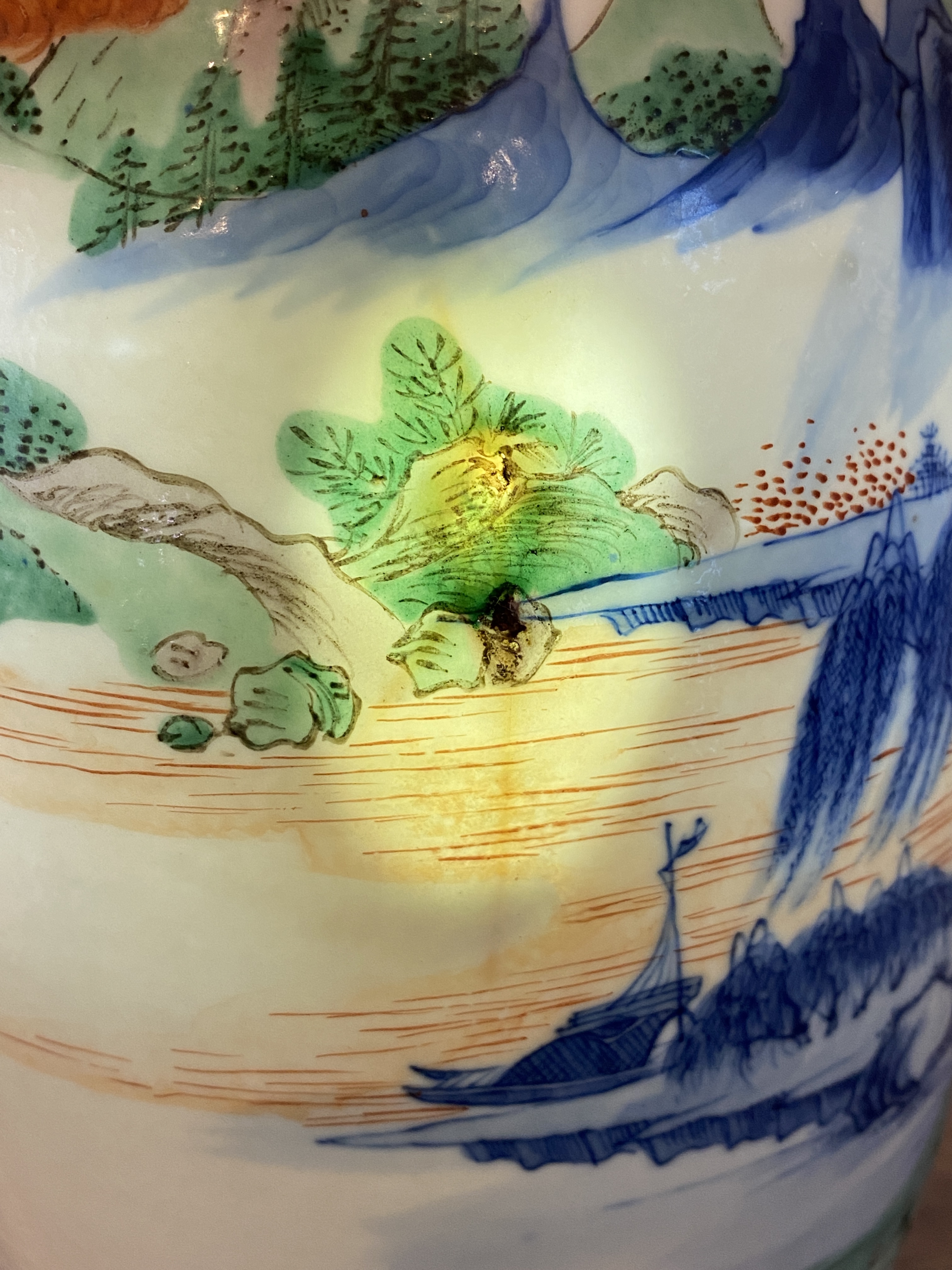 A pair of Chinese famille verte vases with fine landscapes, Yongzheng mark, 19/20th C. - Image 19 of 30