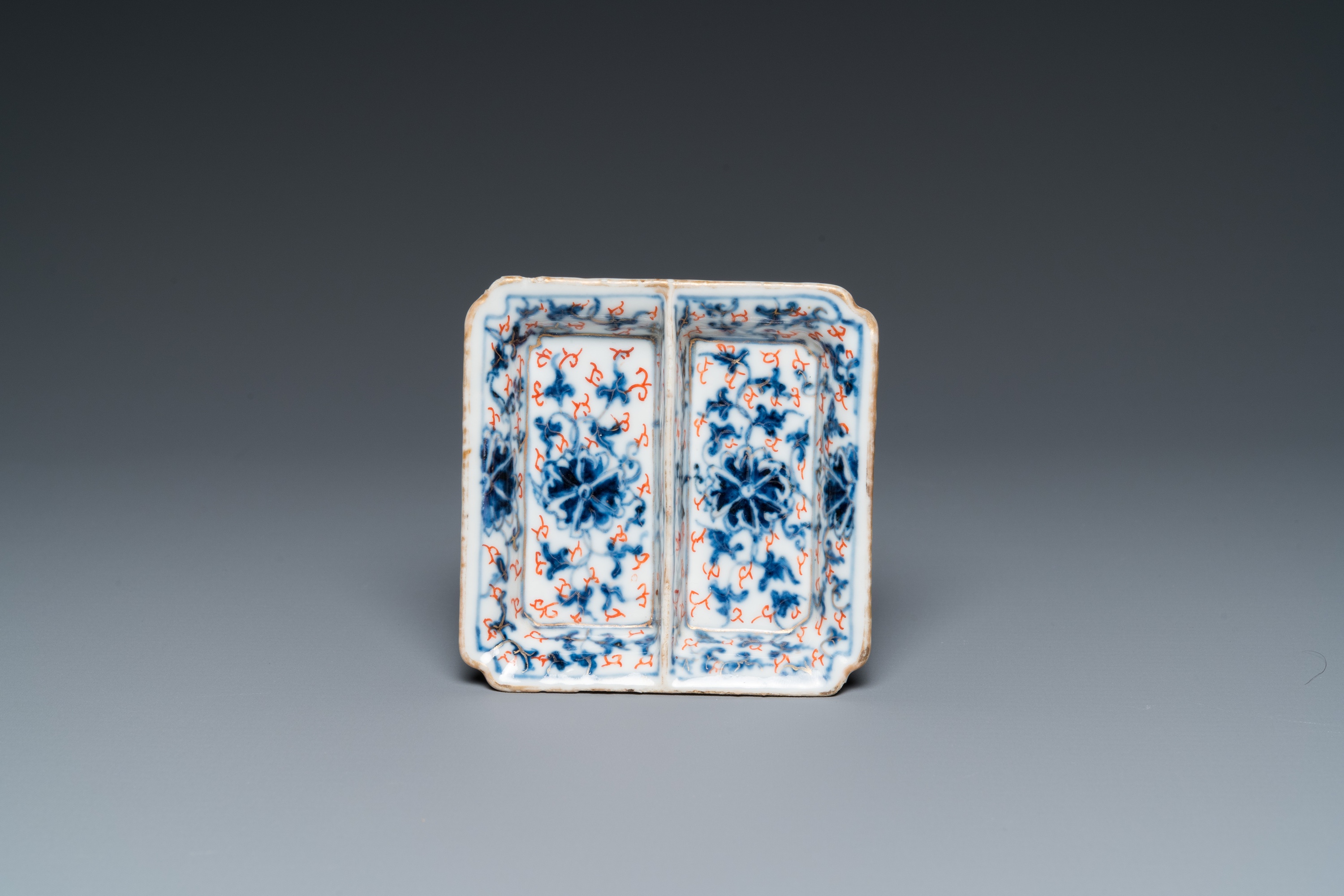 A varied collection of Chinese blue and white porcelain, Kangxi and later - Image 2 of 9