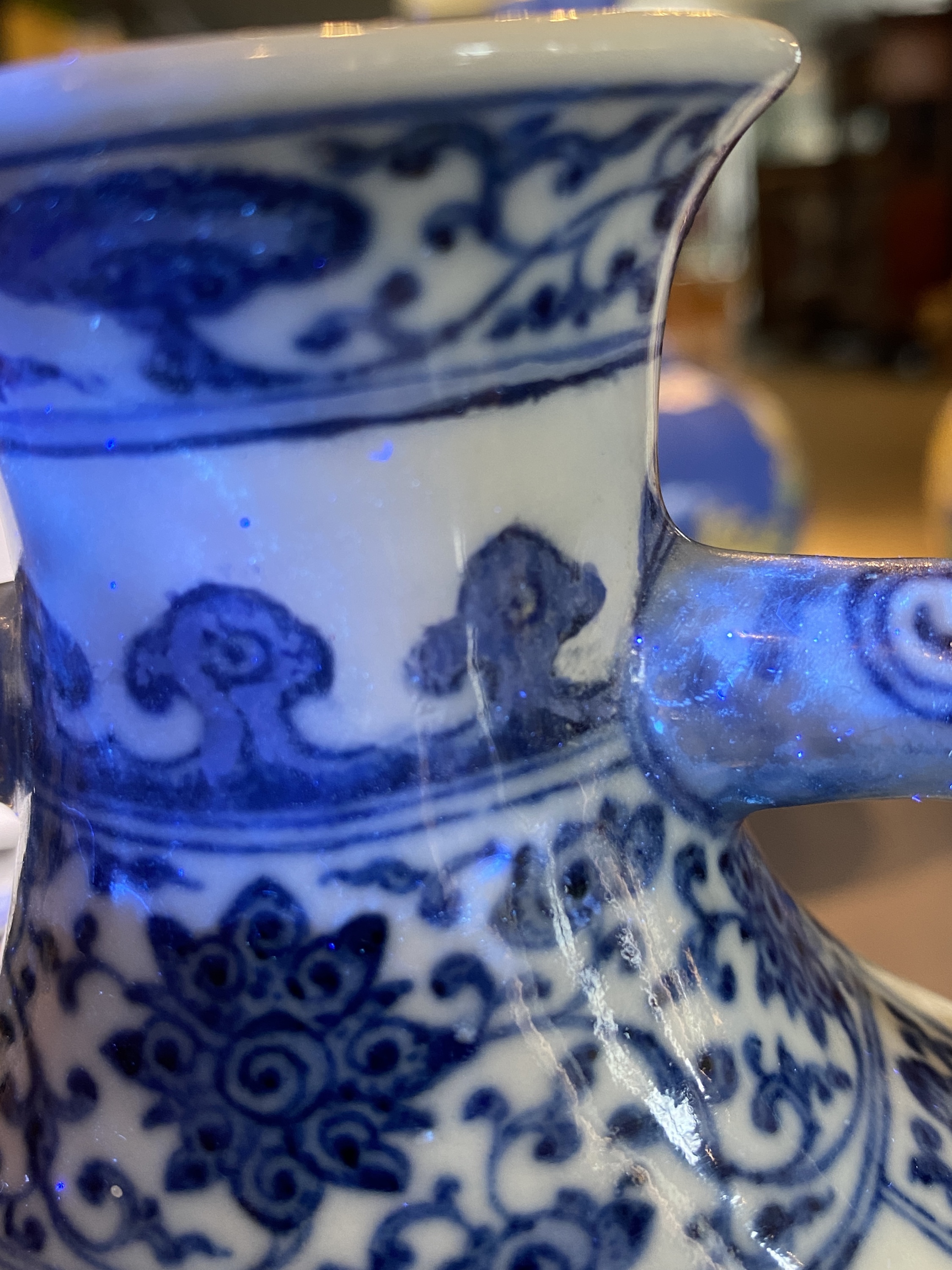 A Chinese blue and white Ming-style 'peaches' moonflask or 'bianhu', Jiaqing mark and of the period - Image 22 of 25